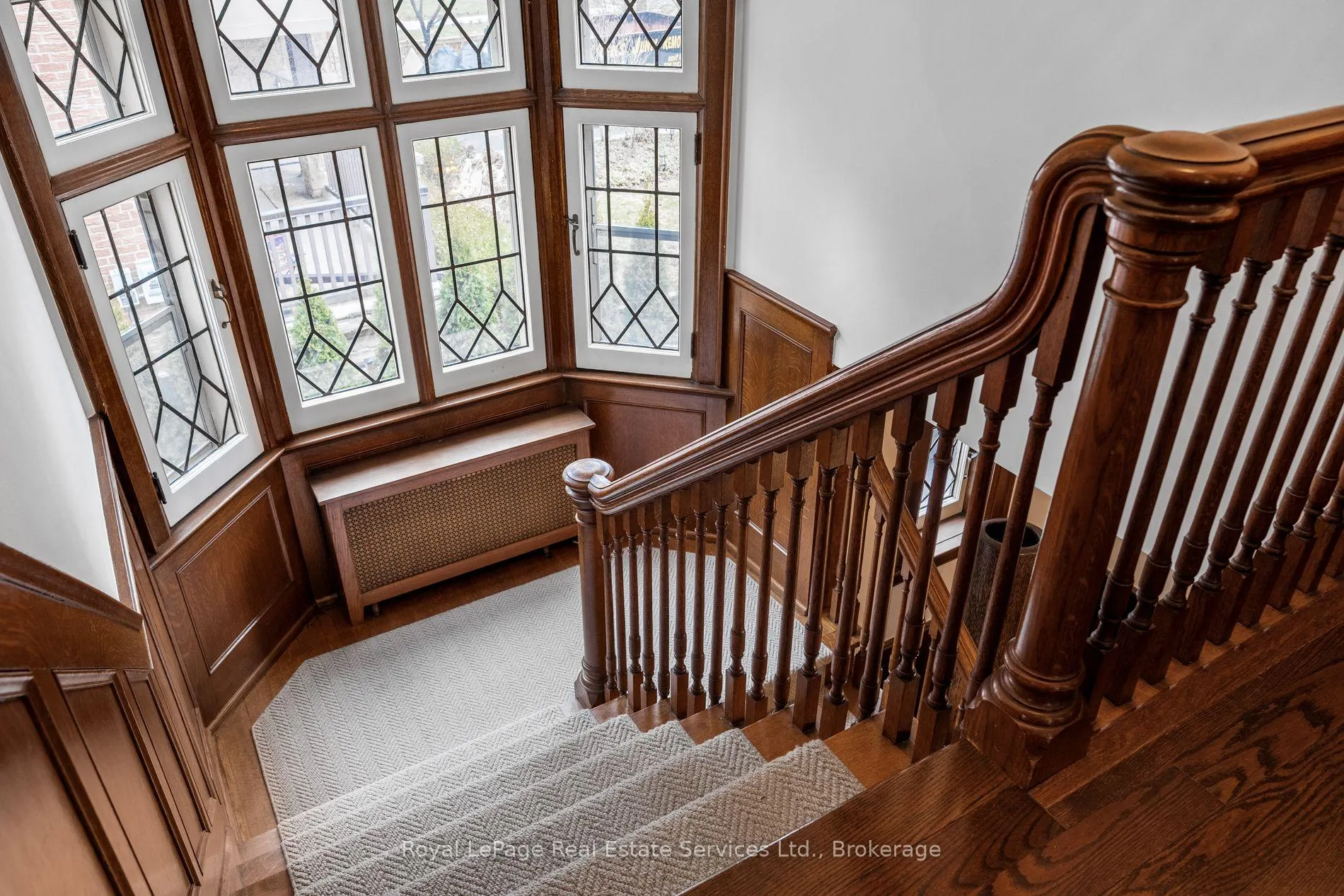 Photo 22 of 28 Thompson Avenue, Etobicoke, Stonegate-Queensway — HOMEH