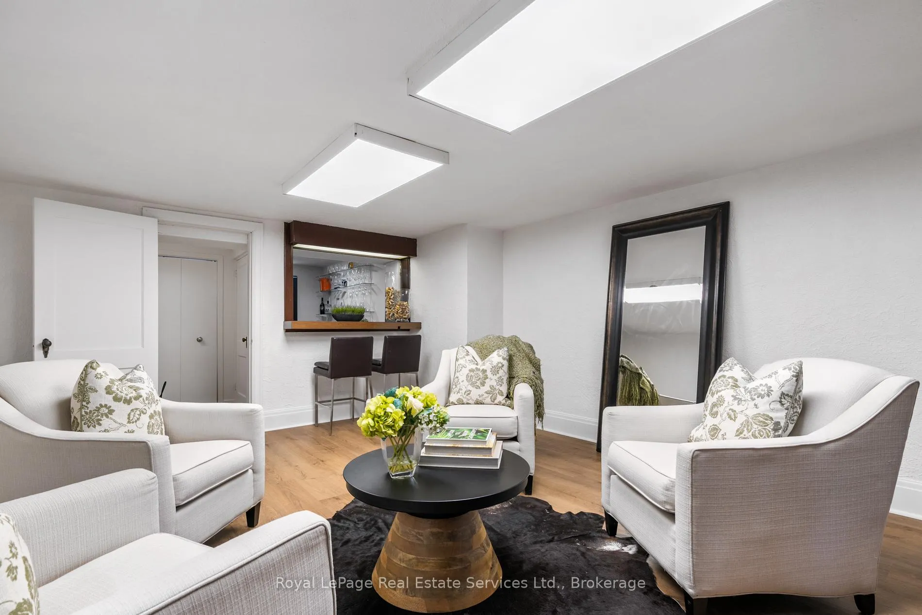 Photo 33 of 28 Thompson Avenue, Etobicoke, Stonegate-Queensway — HOMEH