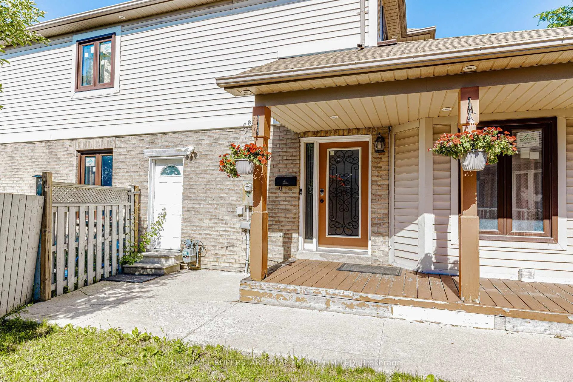 Photo 9 of 26 Amazon Court, Brampton, Sandringham-Wellington — HOMEH