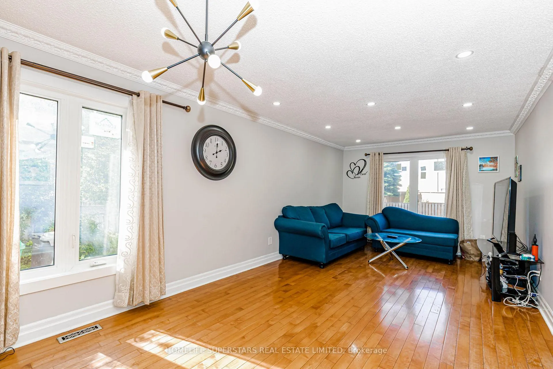 Photo 14 of 26 Amazon Court, Brampton, Sandringham-Wellington — HOMEH