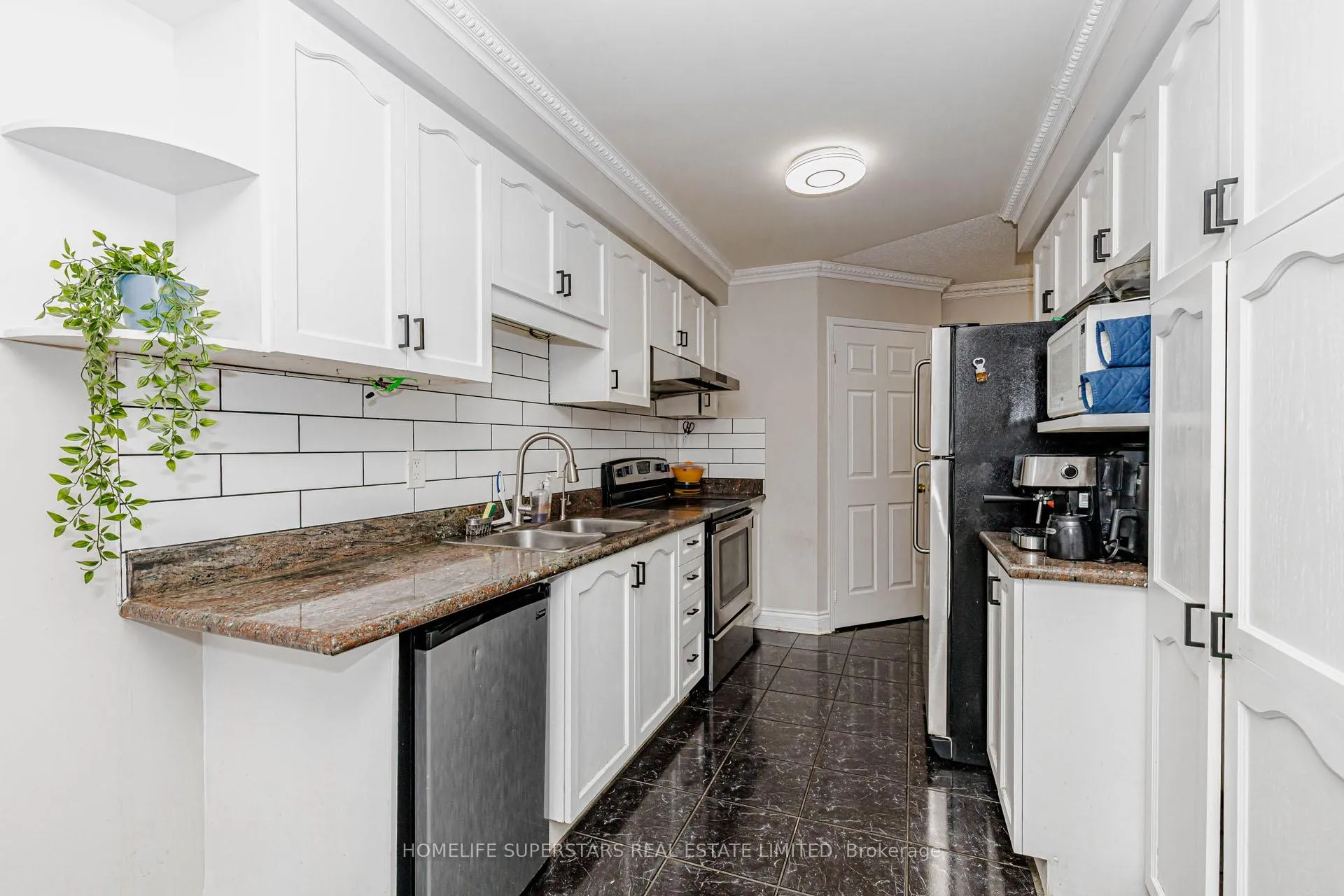 Photo 19 of 26 Amazon Court, Brampton, Sandringham-Wellington — HOMEH