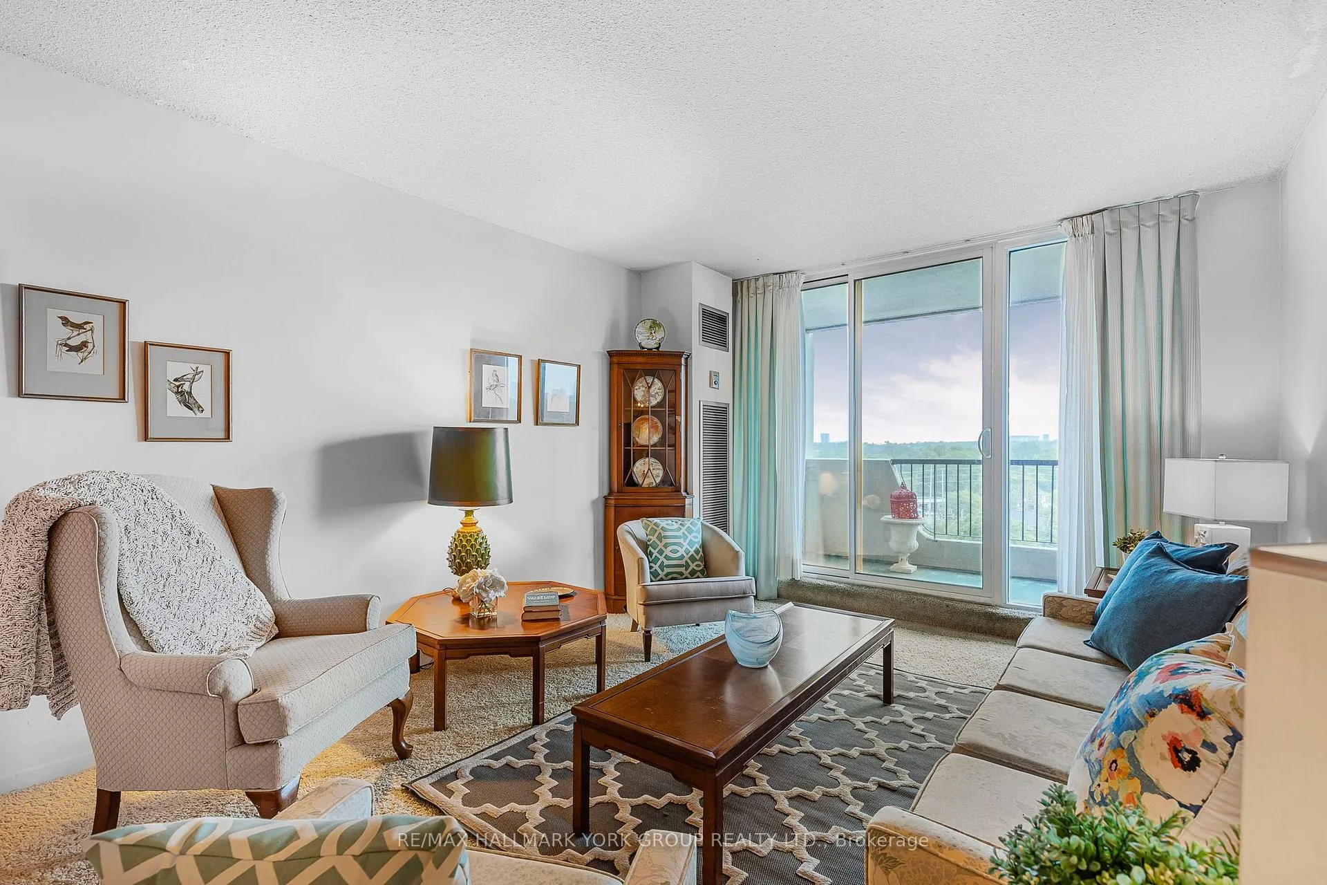 Photo 15 of Unit 1007, 7811 Yonge Street, Markham, Thornhill — HOMEH