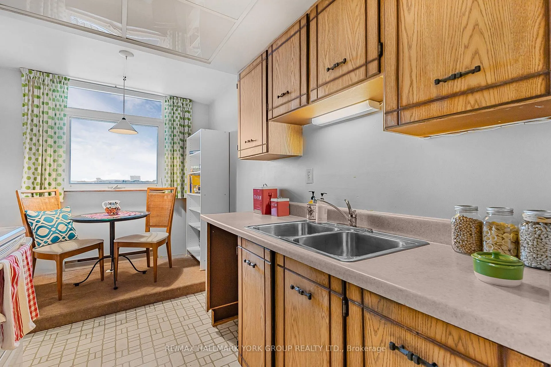 Photo 23 of Unit 1007, 7811 Yonge Street, Markham, Thornhill — HOMEH