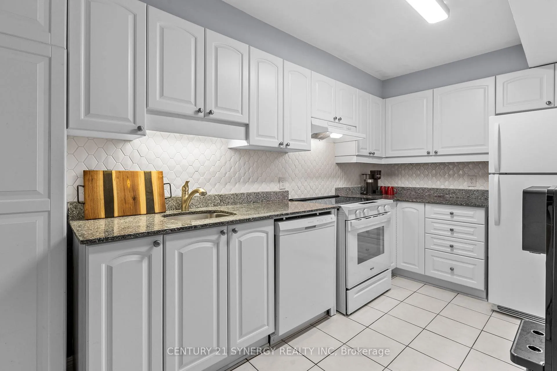 Photo 5 of Unit PH13, 429 Somerset Street W, Ottawa, Ottawa Centre — HOMEH