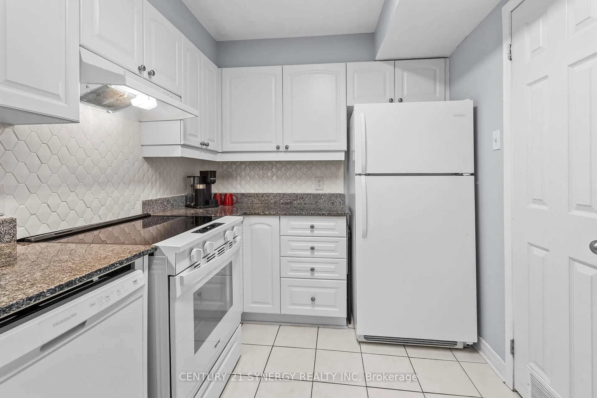 Photo 7 of Unit PH13, 429 Somerset Street W, Ottawa, Ottawa Centre — HOMEH