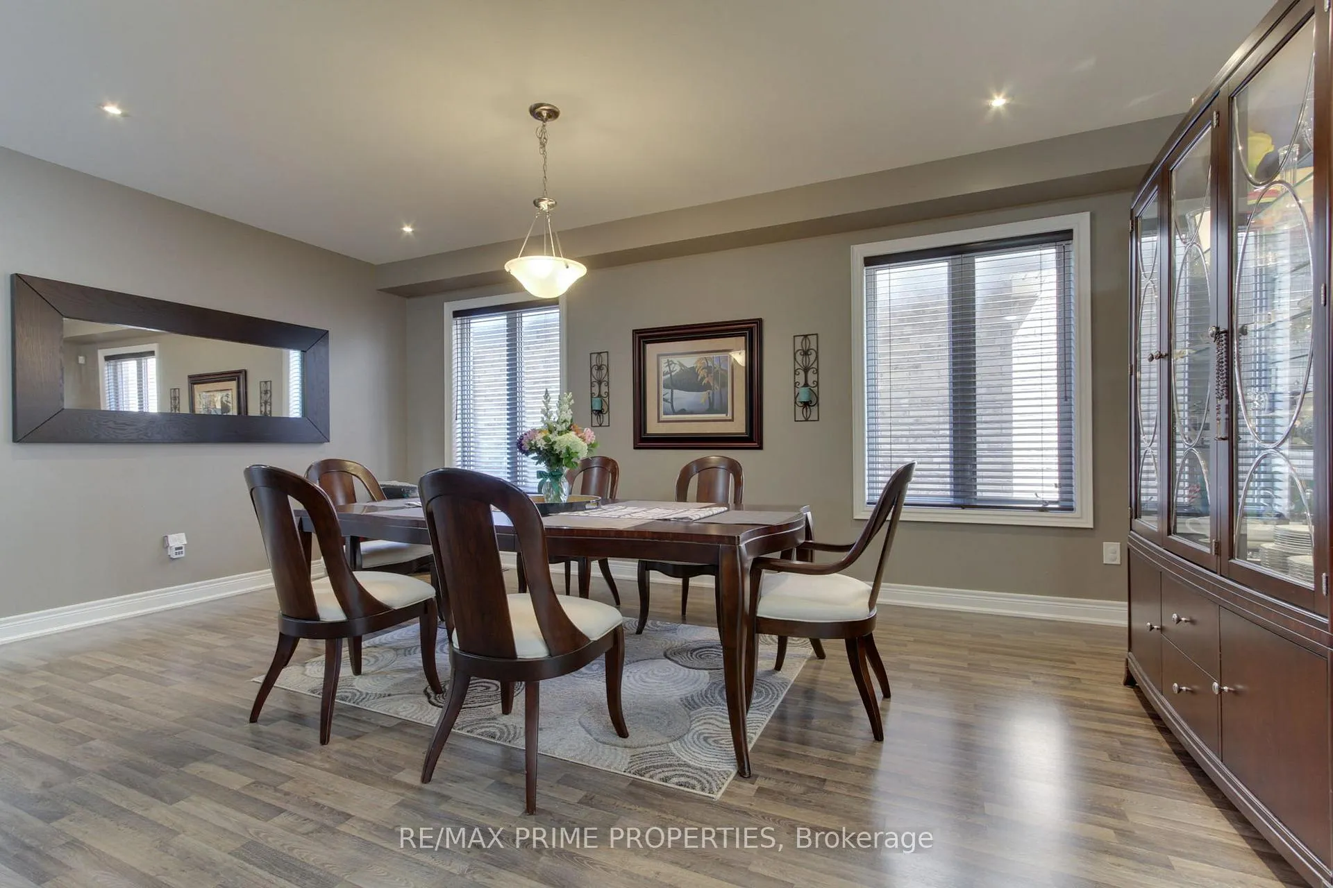 Photo 9 of 121 Robert Wilson Crescent, Georgina, Keswick South — HOMEH