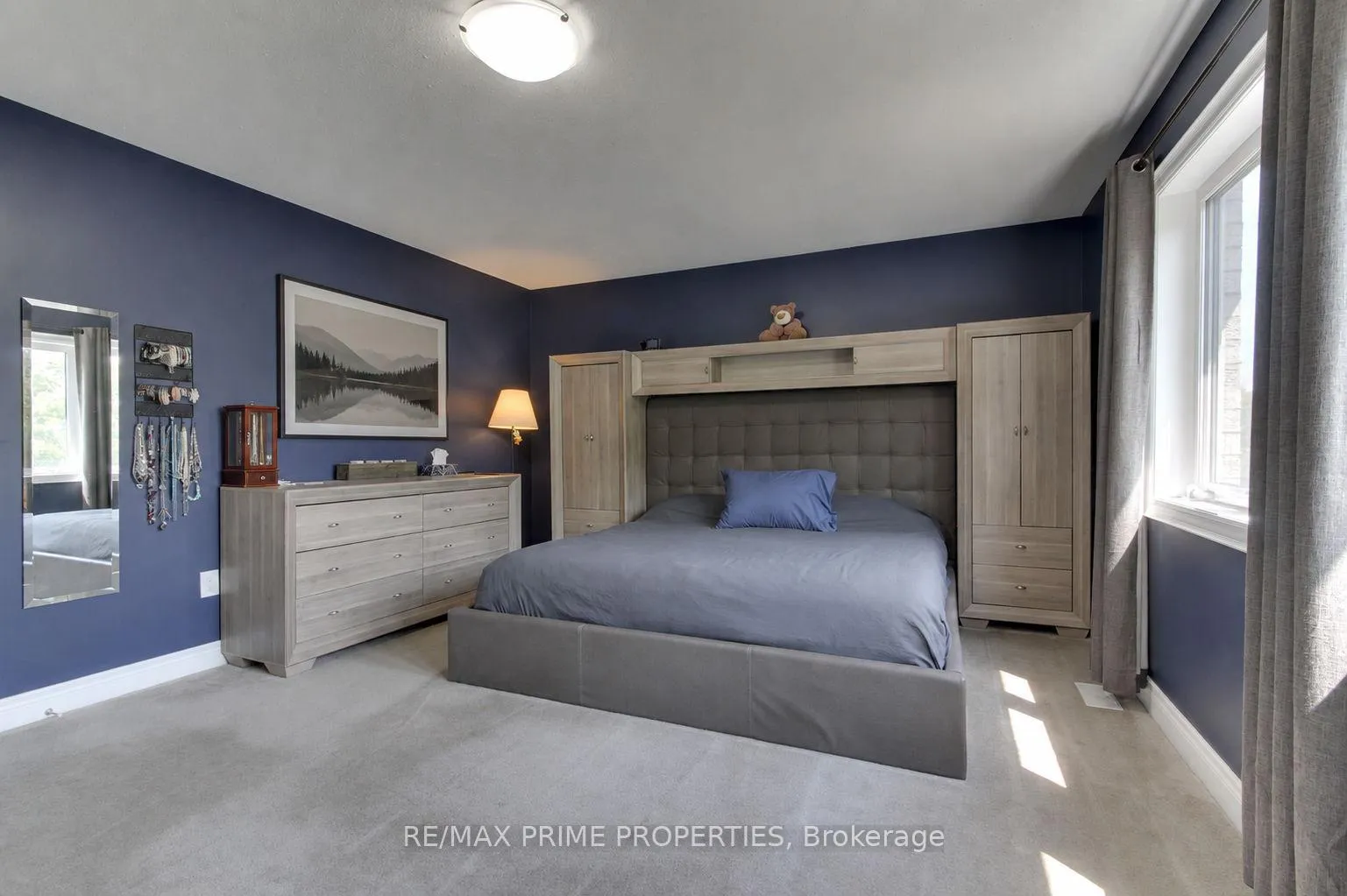 Photo 14 of 121 Robert Wilson Crescent, Georgina, Keswick South — HOMEH