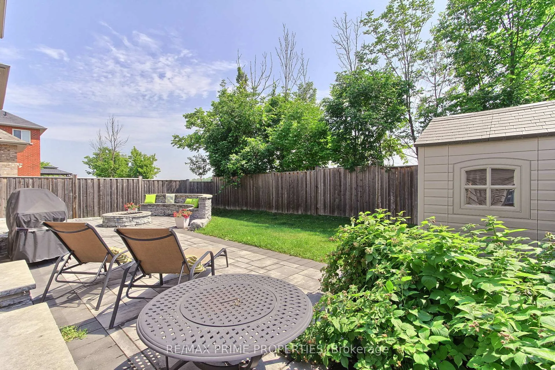 Photo 26 of 121 Robert Wilson Crescent, Georgina, Keswick South — HOMEH