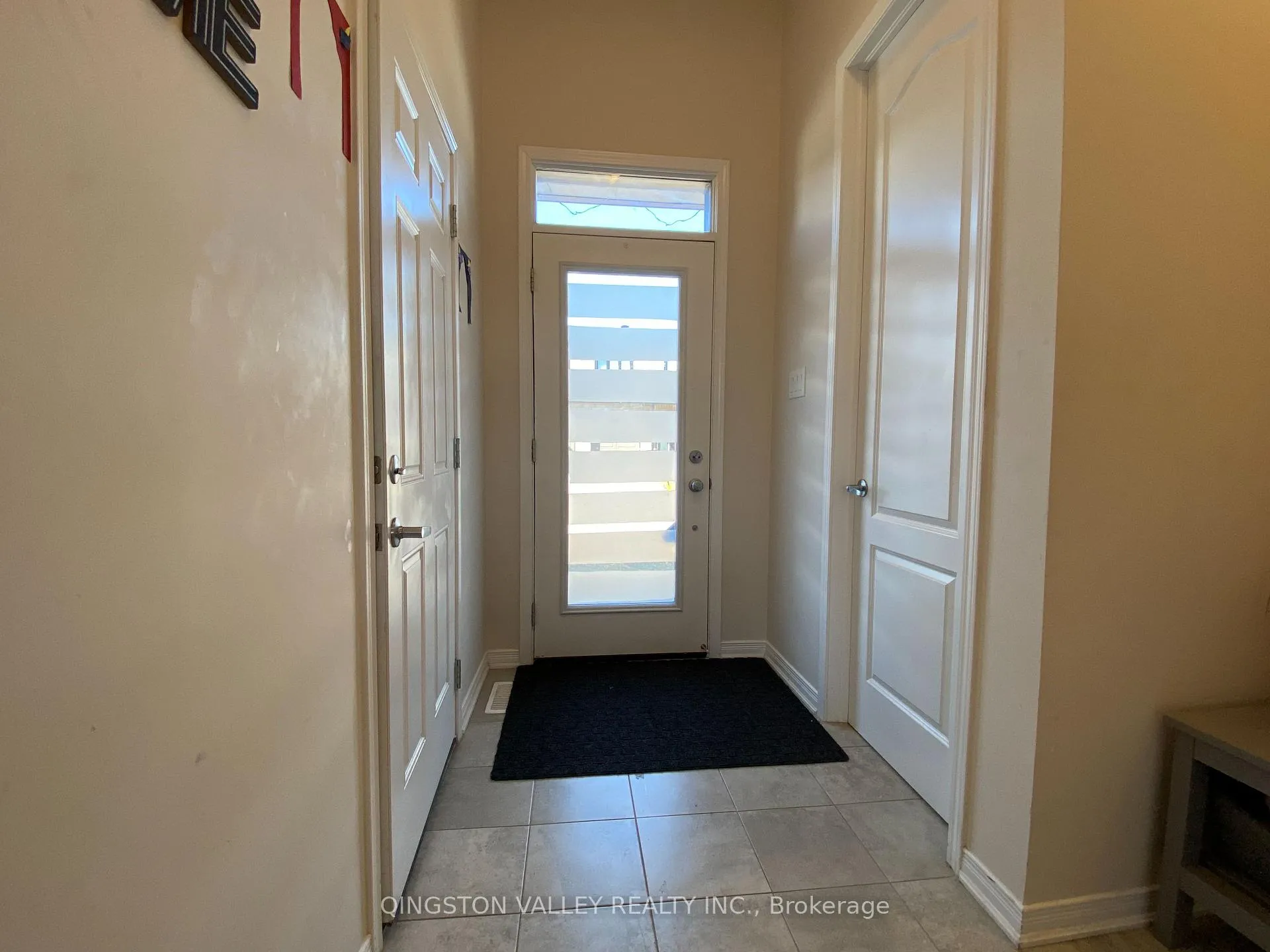Photo 5 of 216 Don Brown Private, Ottawa, Kanata - Emerald Meadows/Trailwest — HOMEH