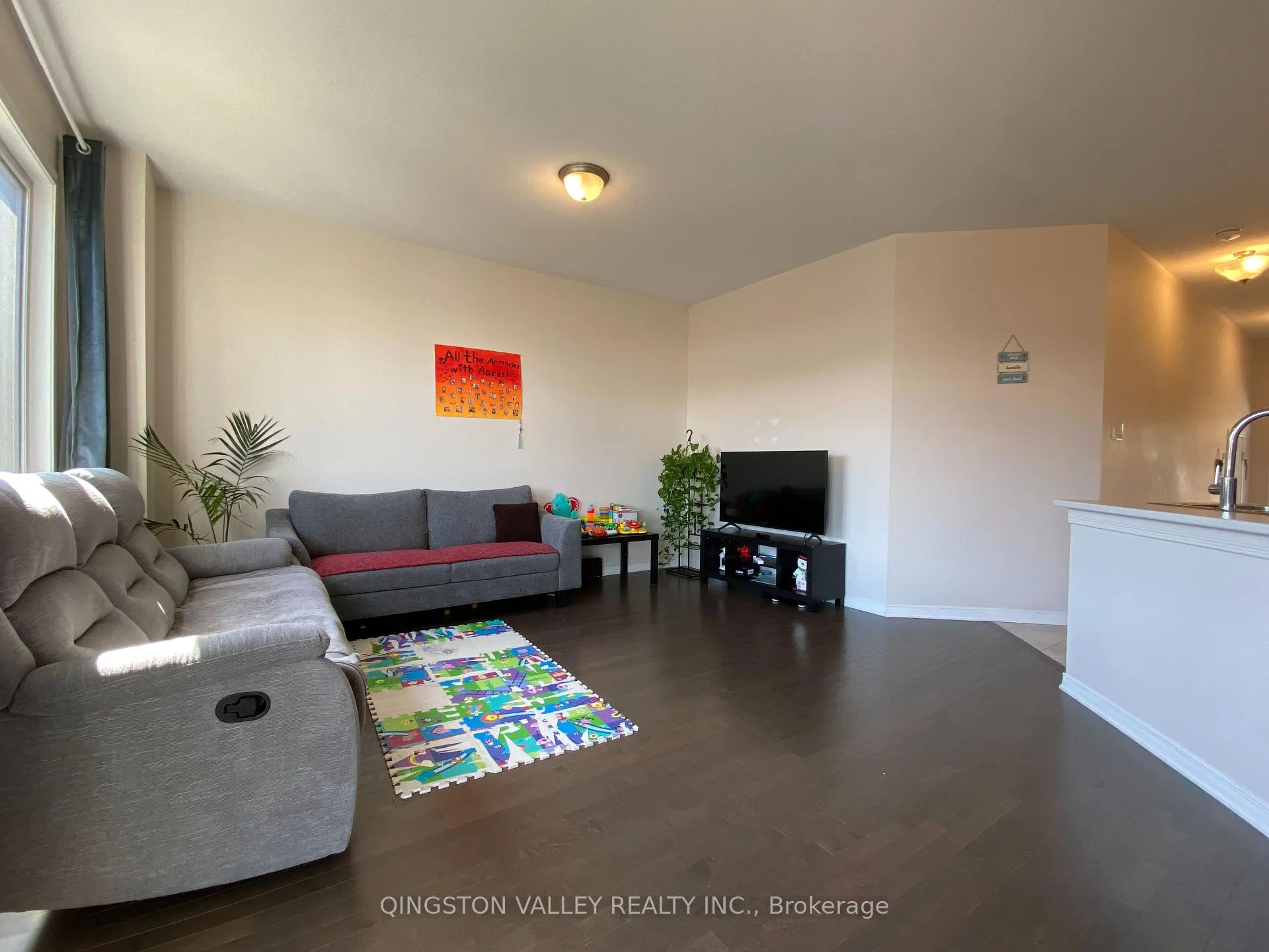 Photo 10 of 216 Don Brown Private, Ottawa, Kanata - Emerald Meadows/Trailwest — HOMEH