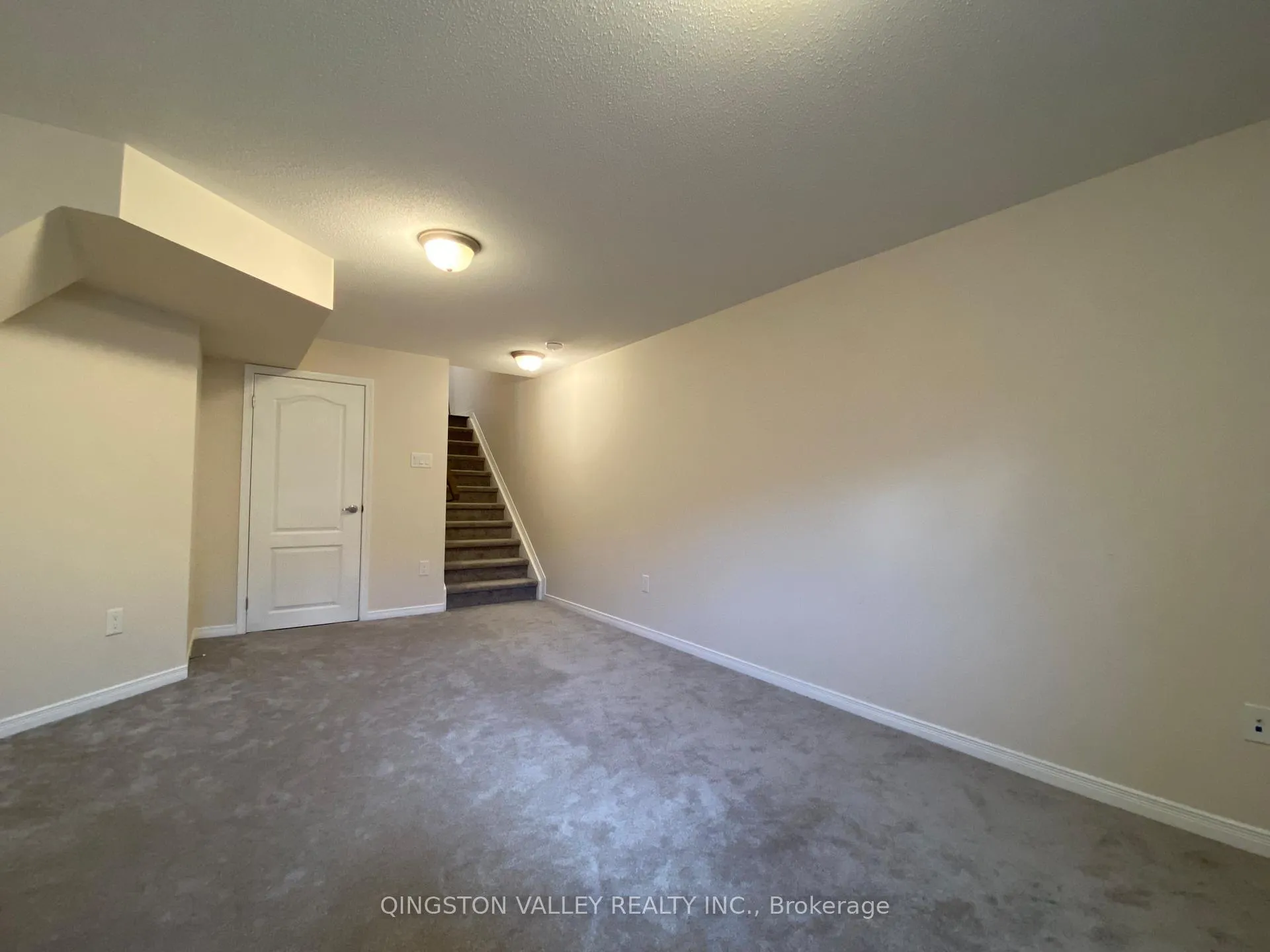 Photo 26 of 216 Don Brown Private, Ottawa, Kanata - Emerald Meadows/Trailwest — HOMEH