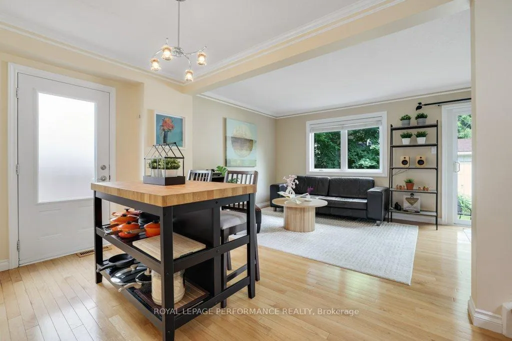 Photo 11 of 1550 Bourcier Drive, Ottawa, Bilberry Creek/Queenswood Heights — HOMEH