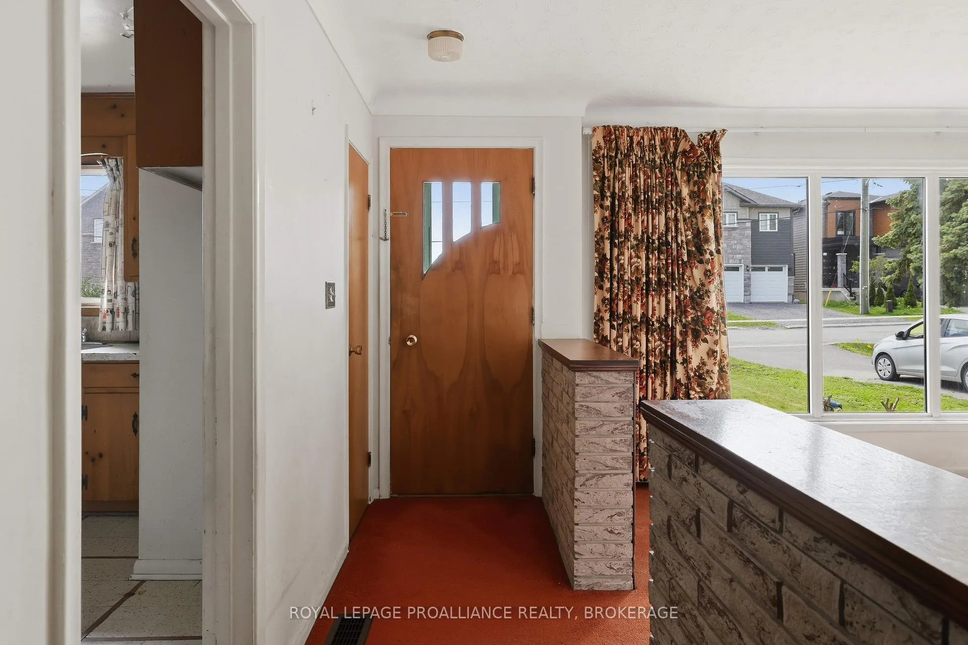 Photo 2 of 15 Park Crescent, Loyalist, Amherstview — HOMEH