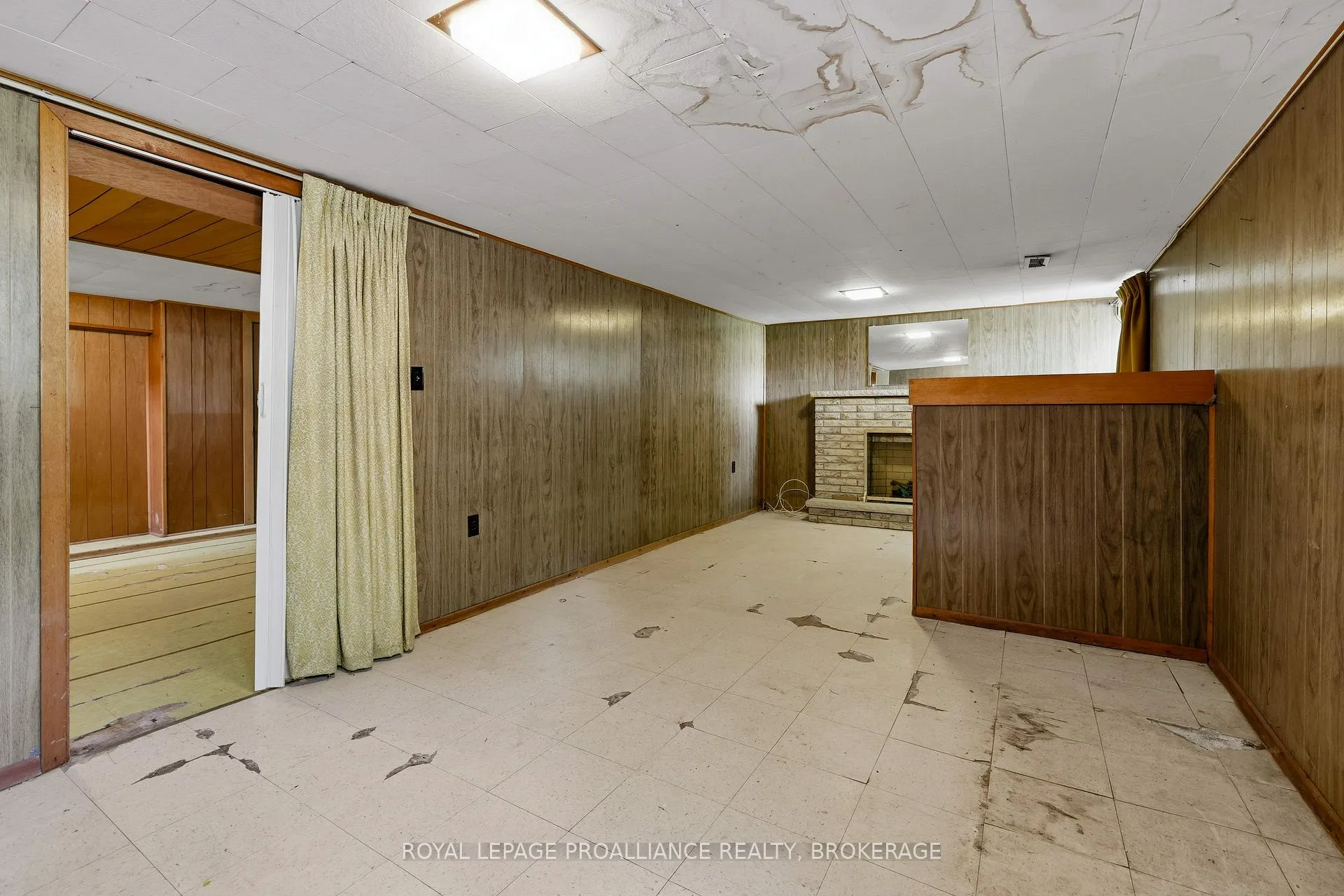 Photo 17 of 15 Park Crescent, Loyalist, Amherstview — HOMEH