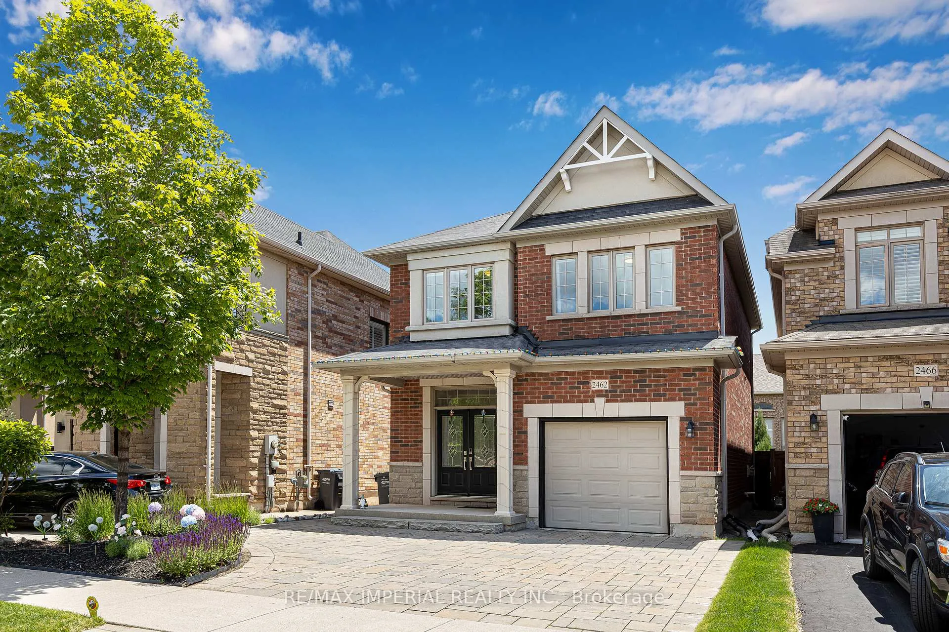 Photo 2 of 2462 Kwinter Road, Oakville, Westmount — HOMEH