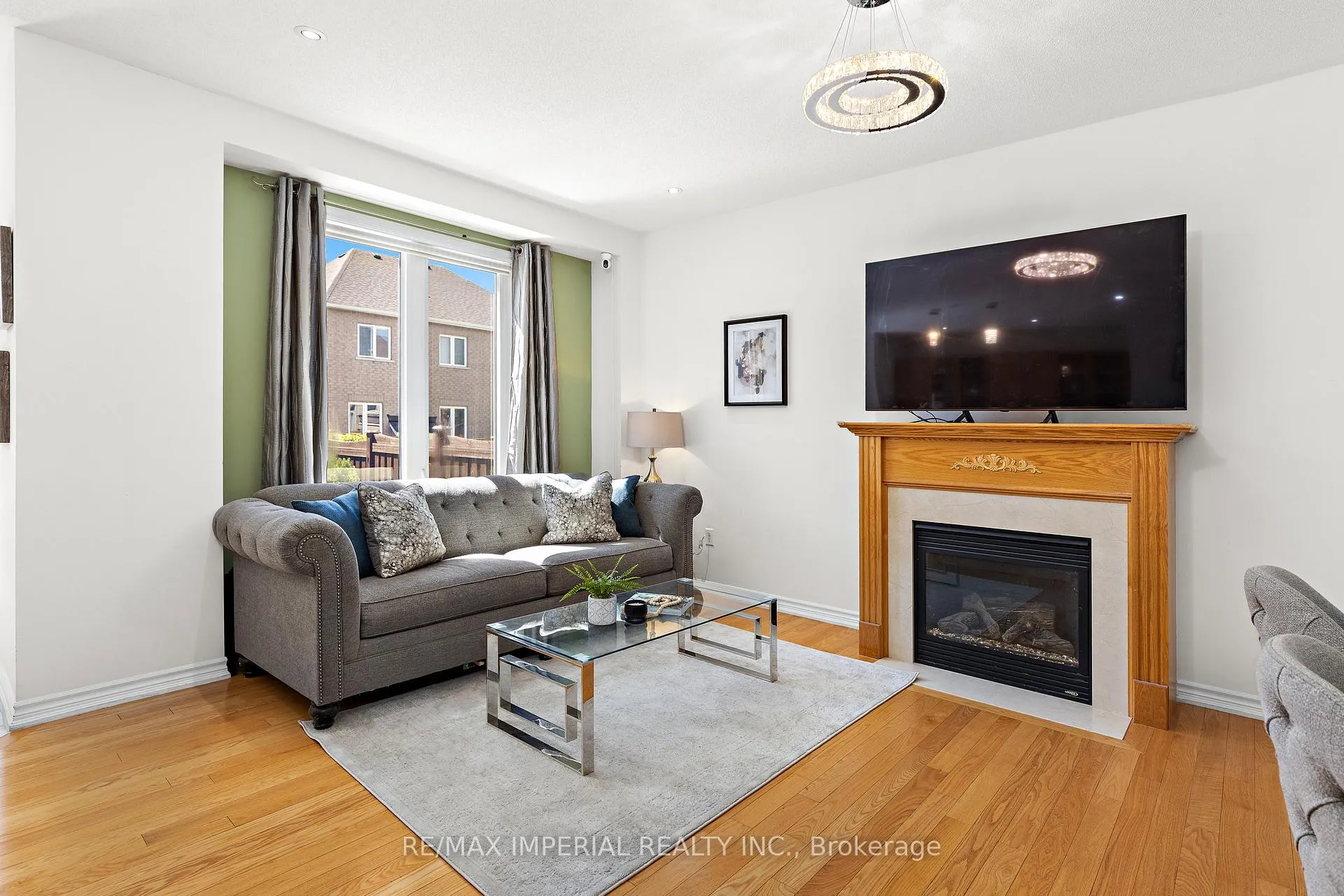 Photo 7 of 2462 Kwinter Road, Oakville, Westmount — HOMEH
