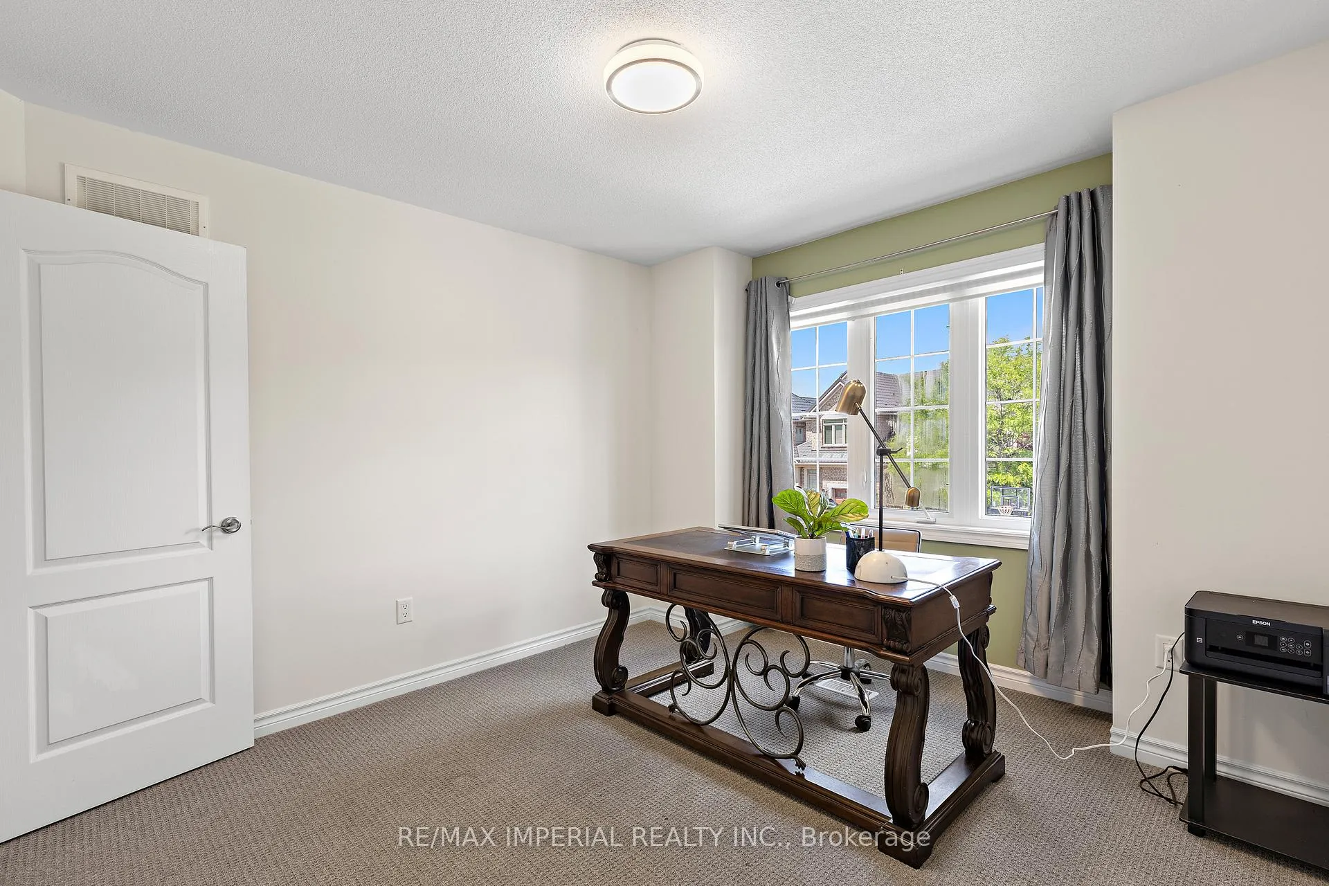 Photo 31 of 2462 Kwinter Road, Oakville, Westmount — HOMEH