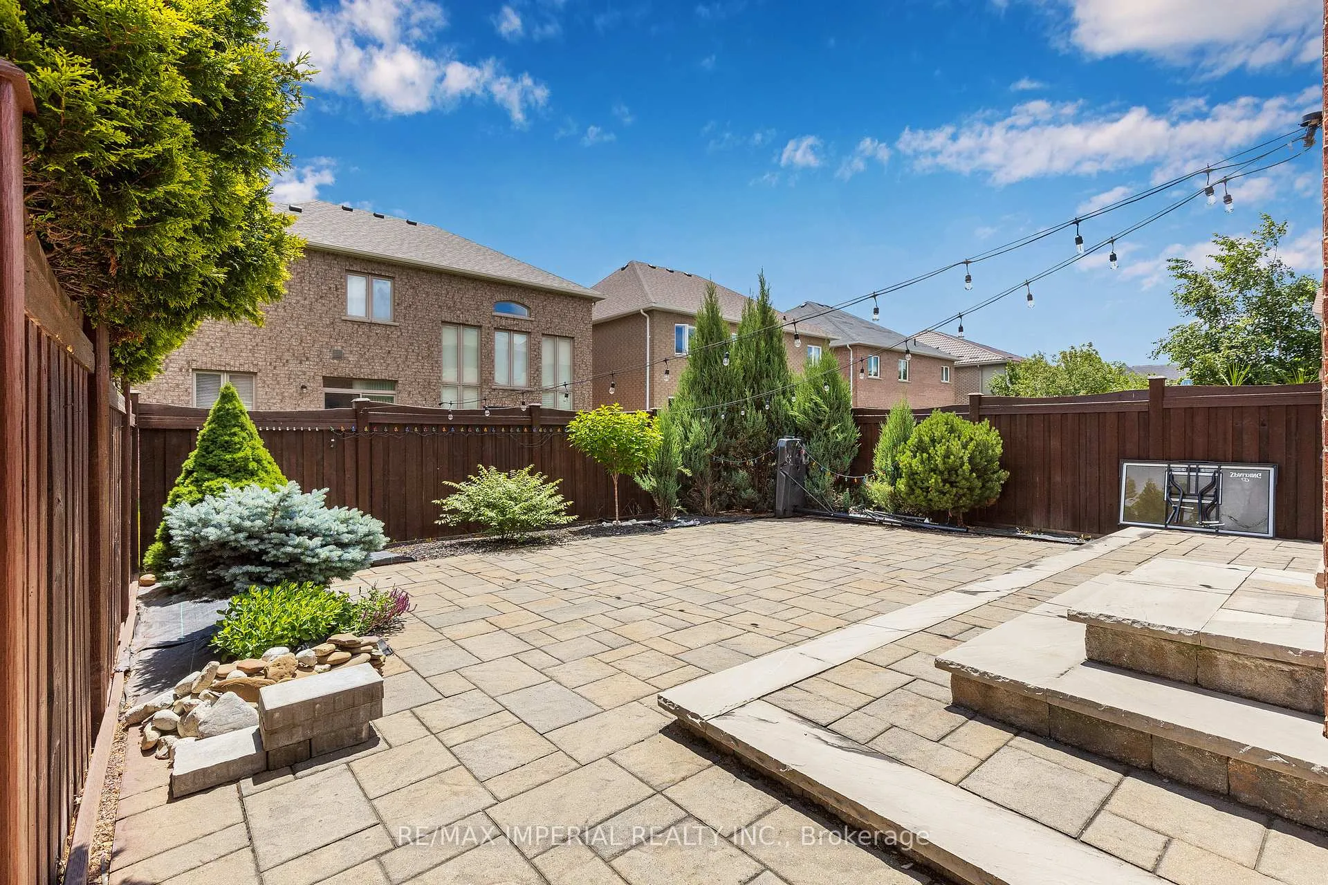 Photo 40 of 2462 Kwinter Road, Oakville, Westmount — HOMEH