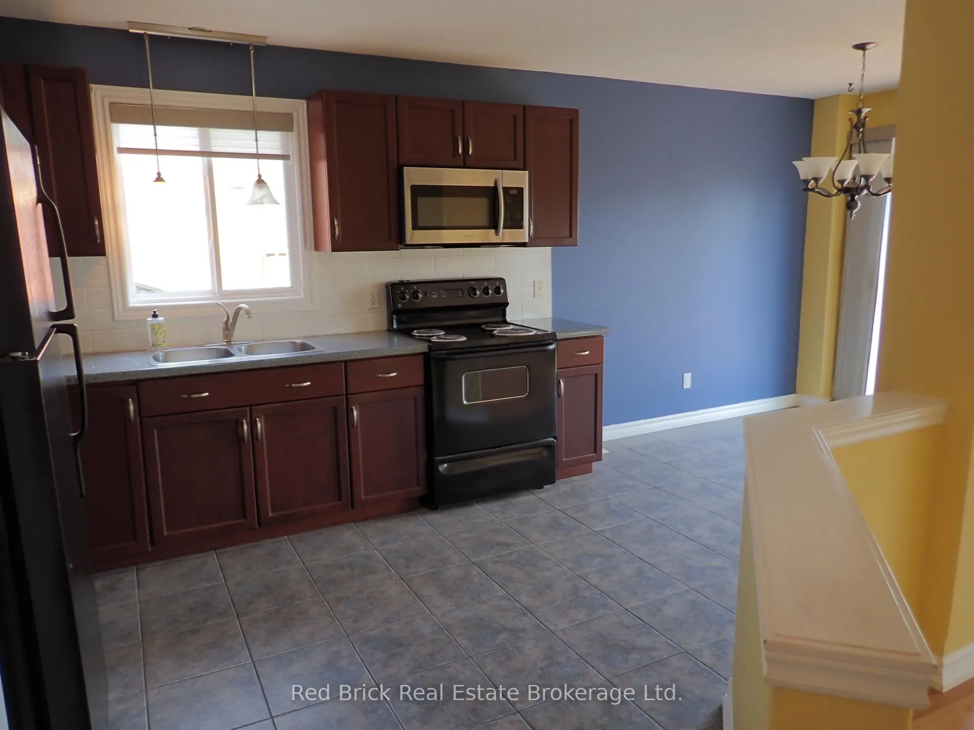 Photo 4 of Unit Upper, 77 Summit Ridge Drive, Guelph, Grange Road — HOMEH