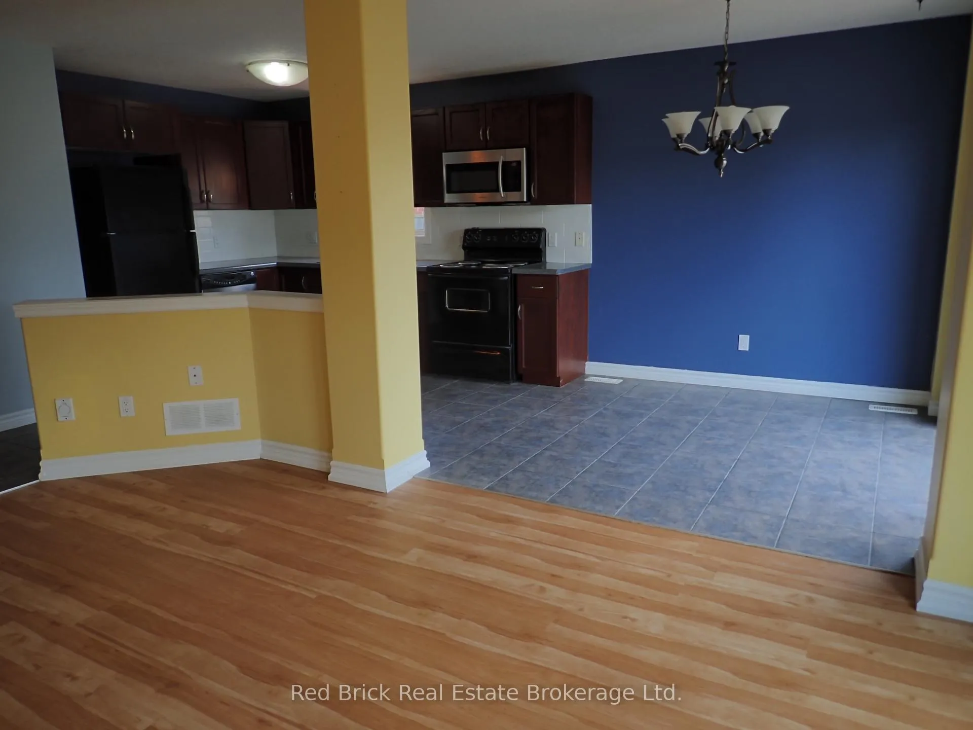 Photo 5 of Unit Upper, 77 Summit Ridge Drive, Guelph, Grange Road — HOMEH