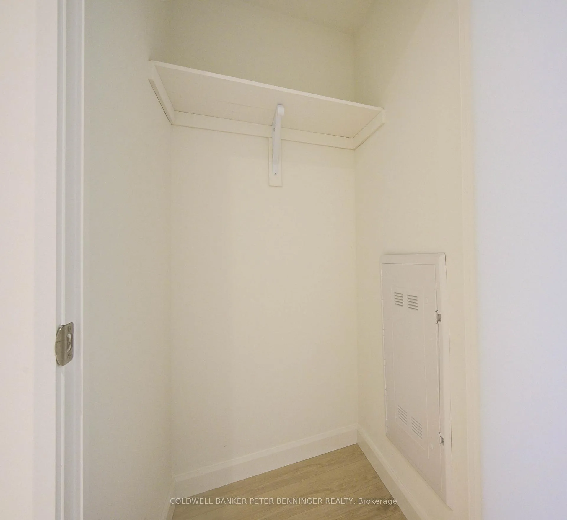 Photo 14 of Unit 1604, 741 King Street, Kitchener, KW Hospital — HOMEH