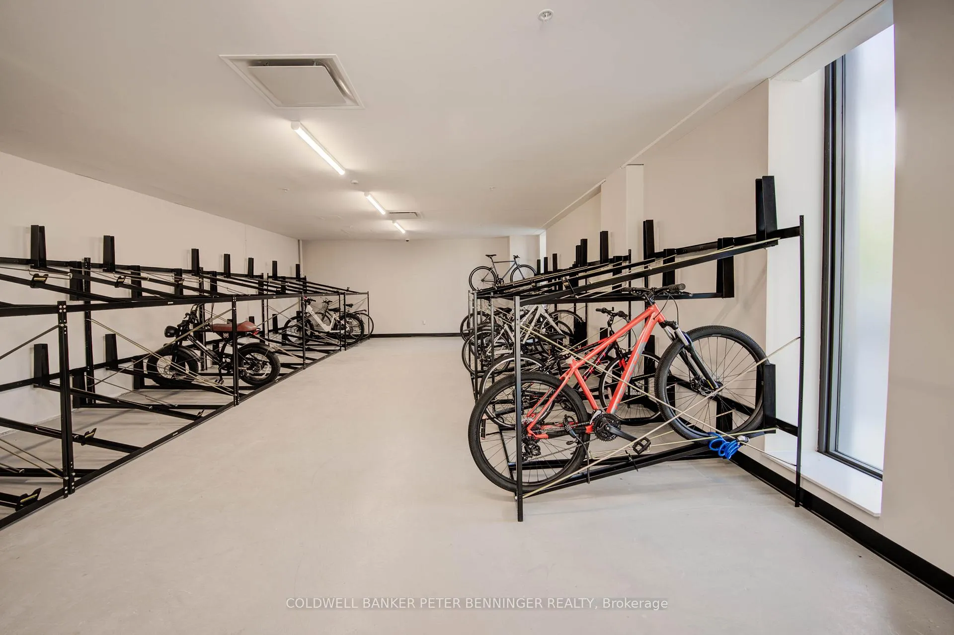 Photo 16 of Unit 1604, 741 King Street, Kitchener, KW Hospital — HOMEH