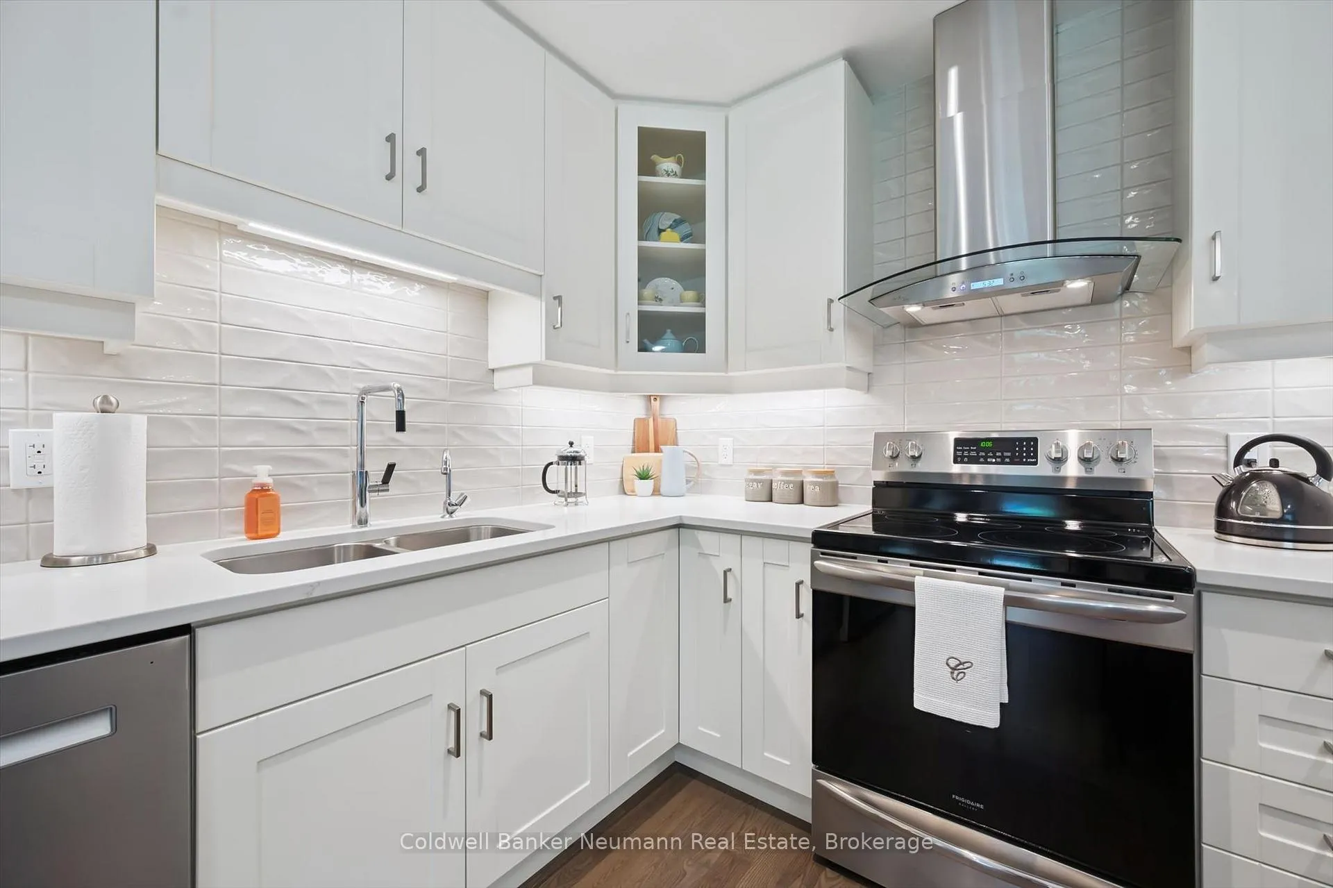 Photo 22 of Unit 92, 60 Arkell Road, Guelph, Kortright East — HOMEH