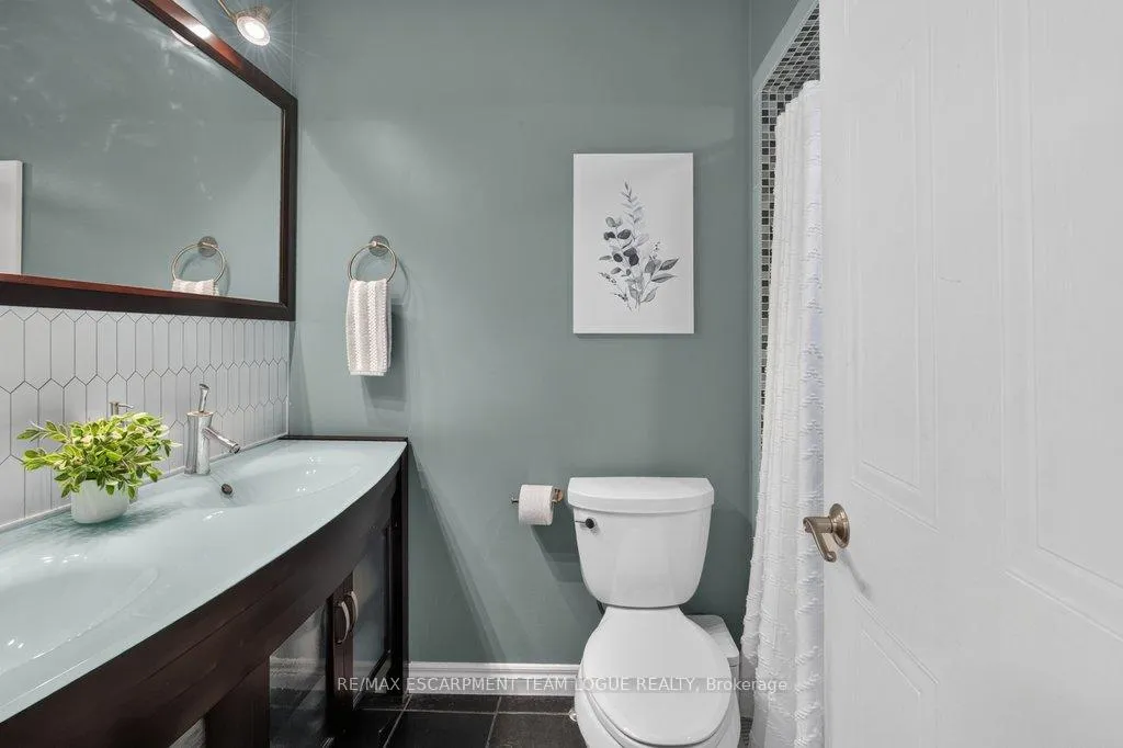 Photo 23 of Unit 105, 895 Maple Avenue, Burlington, Brant — HOMEH