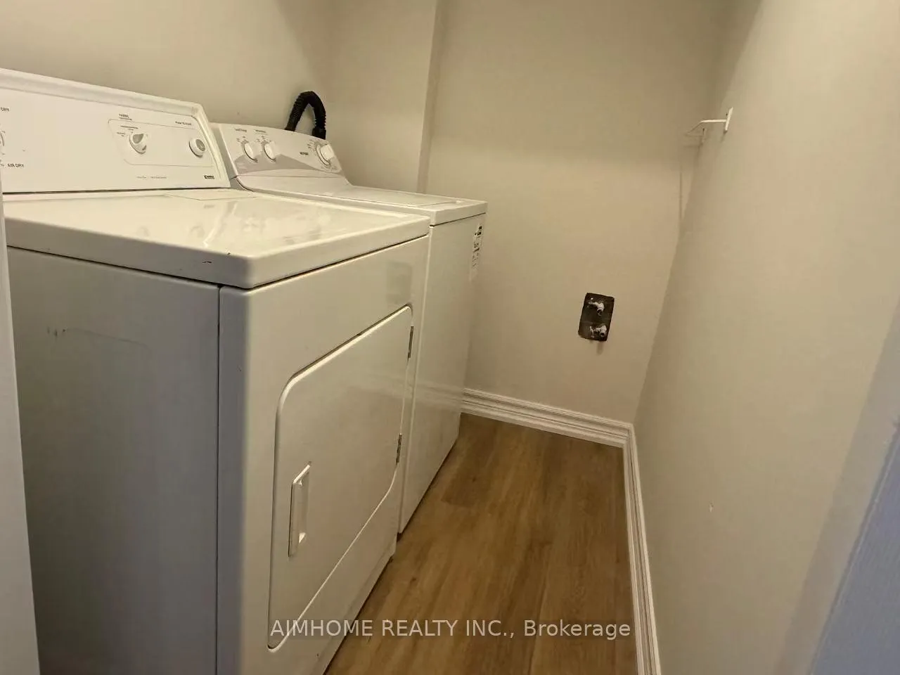 Photo 7 of 86 Crandall-Basement Drive, Markham, Raymerville — HOMEH