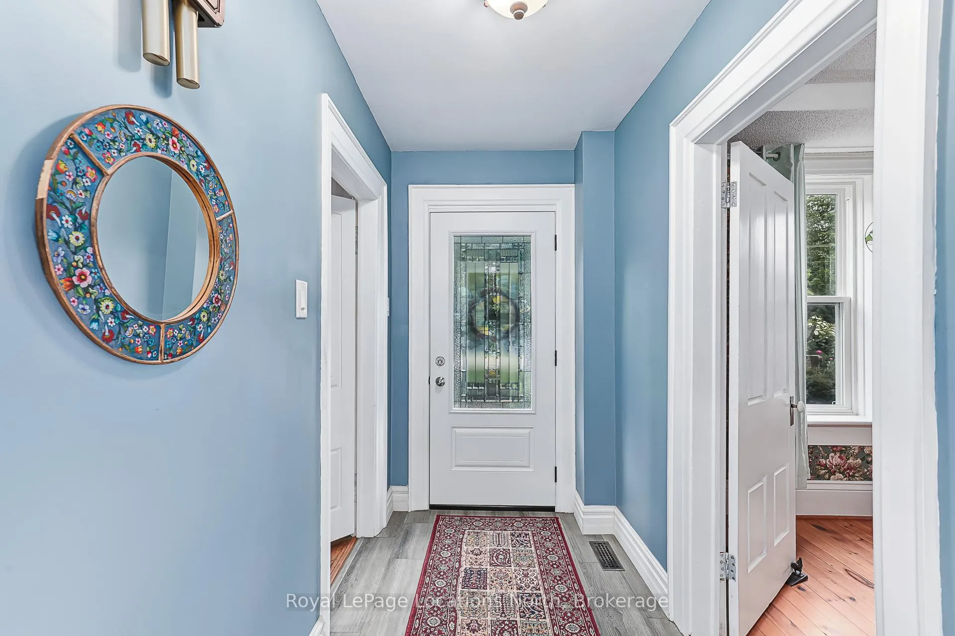 Photo 7 of 142 Marsh Street W, Blue Mountains — HOMEH