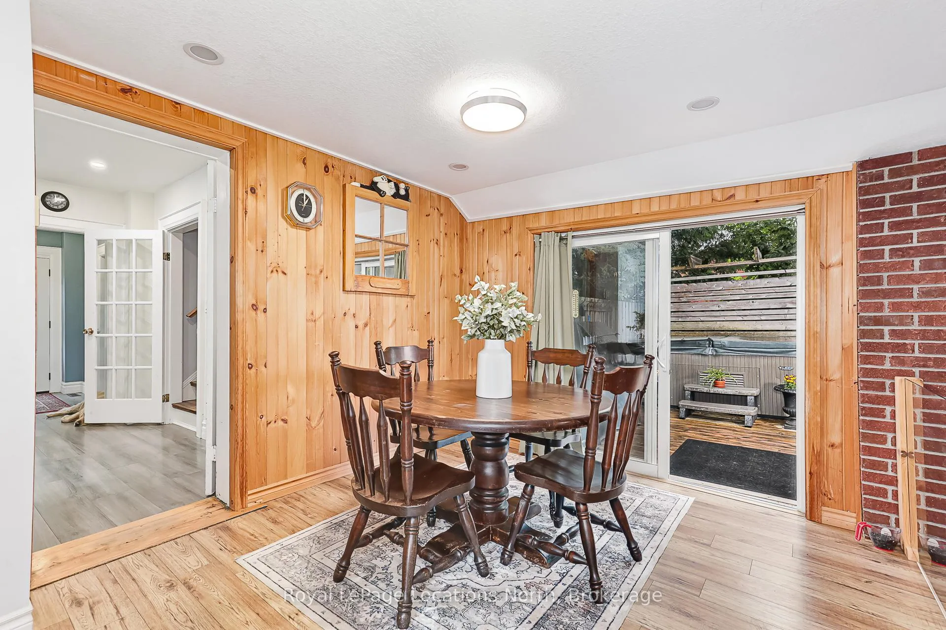 Photo 15 of 142 Marsh Street W, Blue Mountains — HOMEH