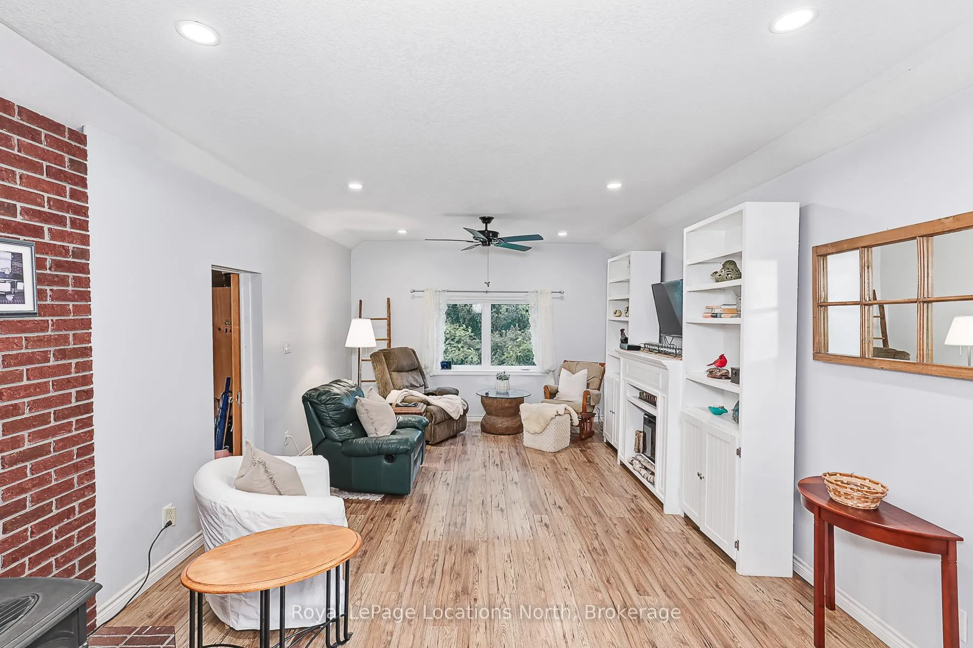 Photo 16 of 142 Marsh Street W, Blue Mountains — HOMEH
