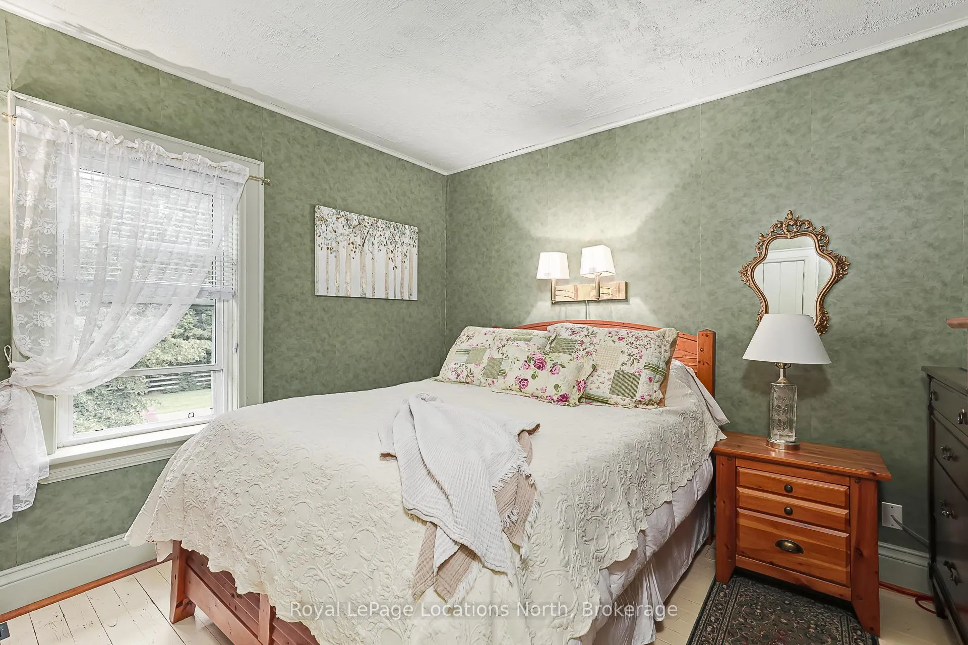 Photo 22 of 142 Marsh Street W, Blue Mountains — HOMEH