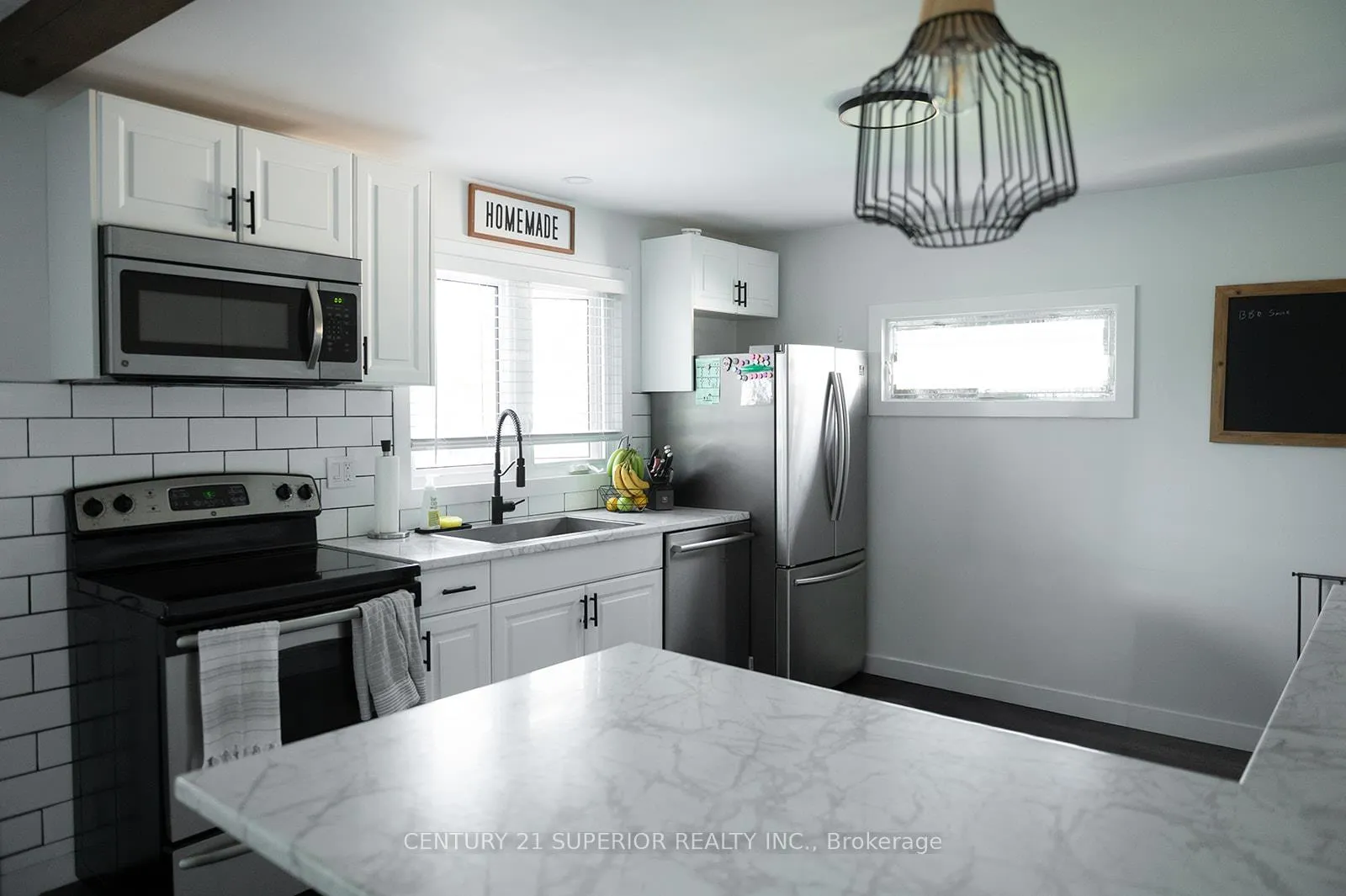 Photo 5 of 417 Hester Street, Thunder Bay, Academy Heights — HOMEH