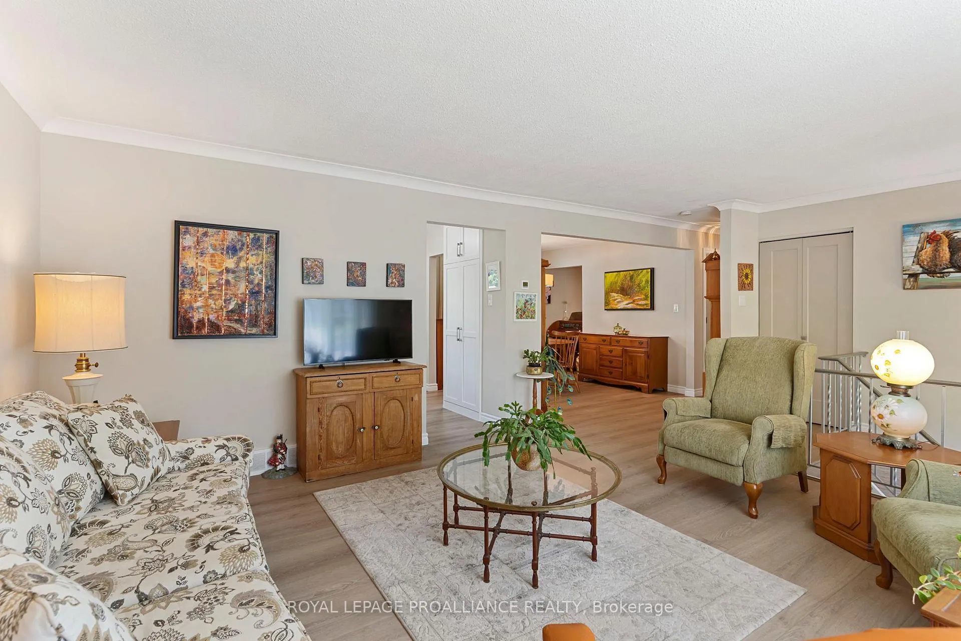 Photo 7 of 795 Laurier Boulevard, Brockville, Brockville — HOMEH