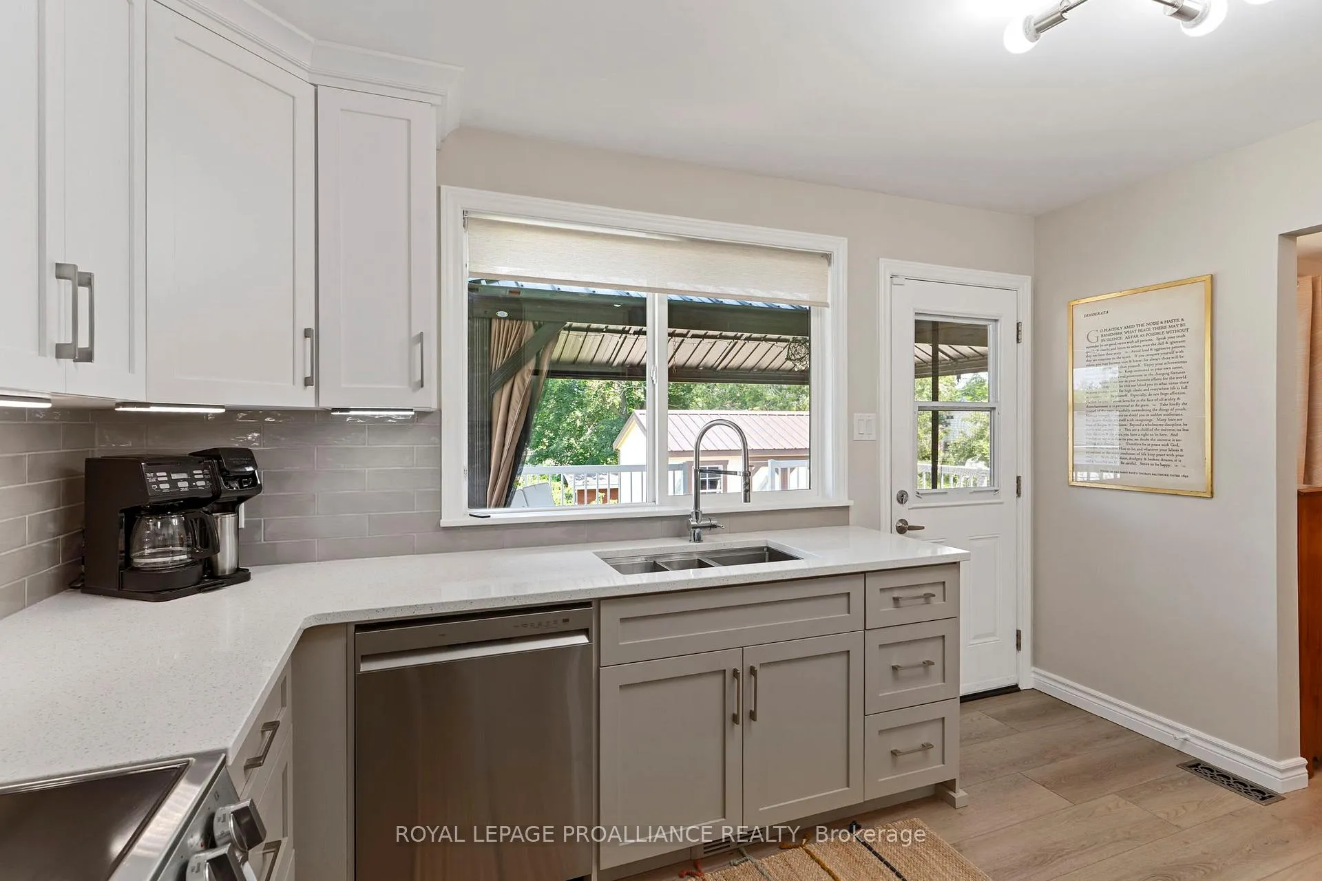 Photo 14 of 795 Laurier Boulevard, Brockville, Brockville — HOMEH