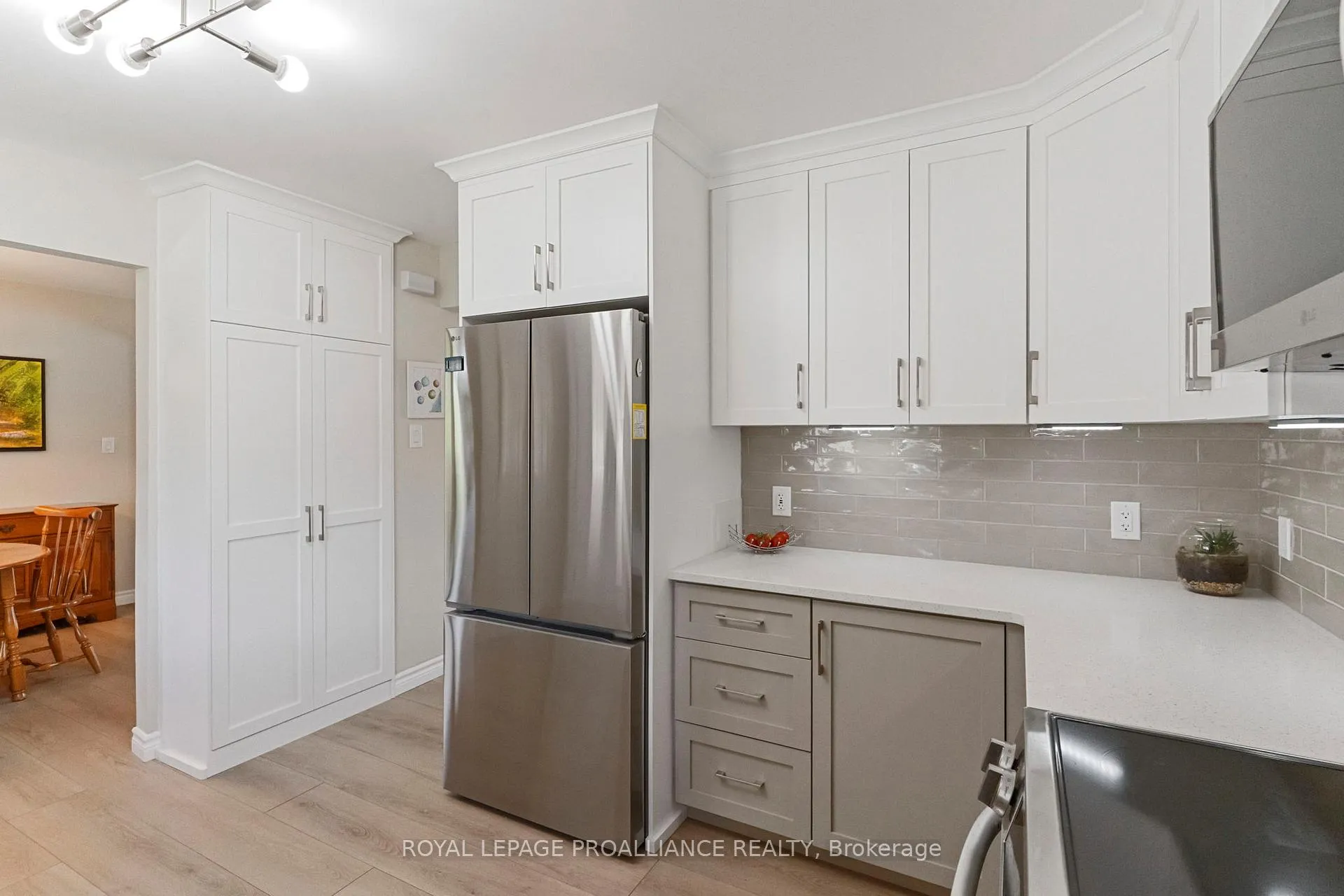 Photo 15 of 795 Laurier Boulevard, Brockville, Brockville — HOMEH