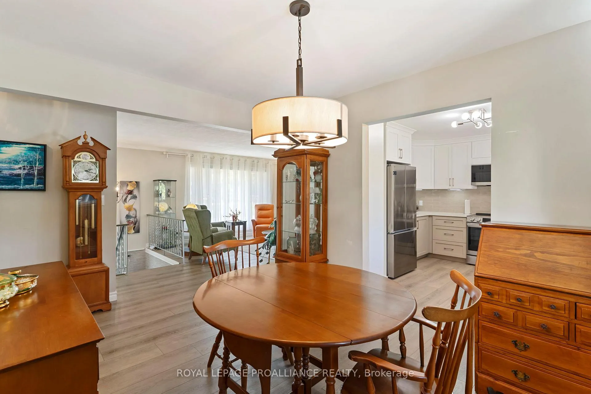 Photo 18 of 795 Laurier Boulevard, Brockville, Brockville — HOMEH