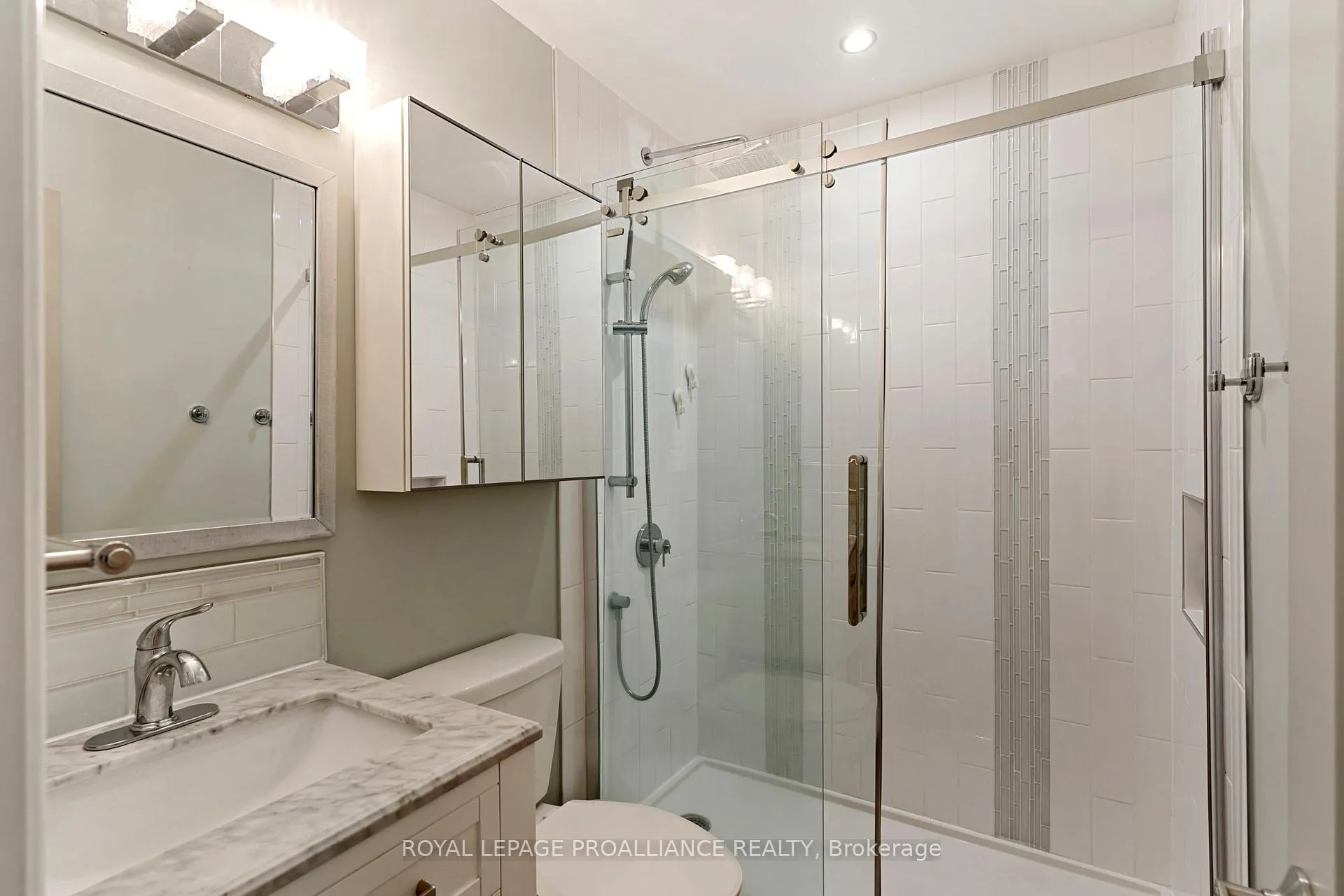 Photo 22 of 795 Laurier Boulevard, Brockville, Brockville — HOMEH