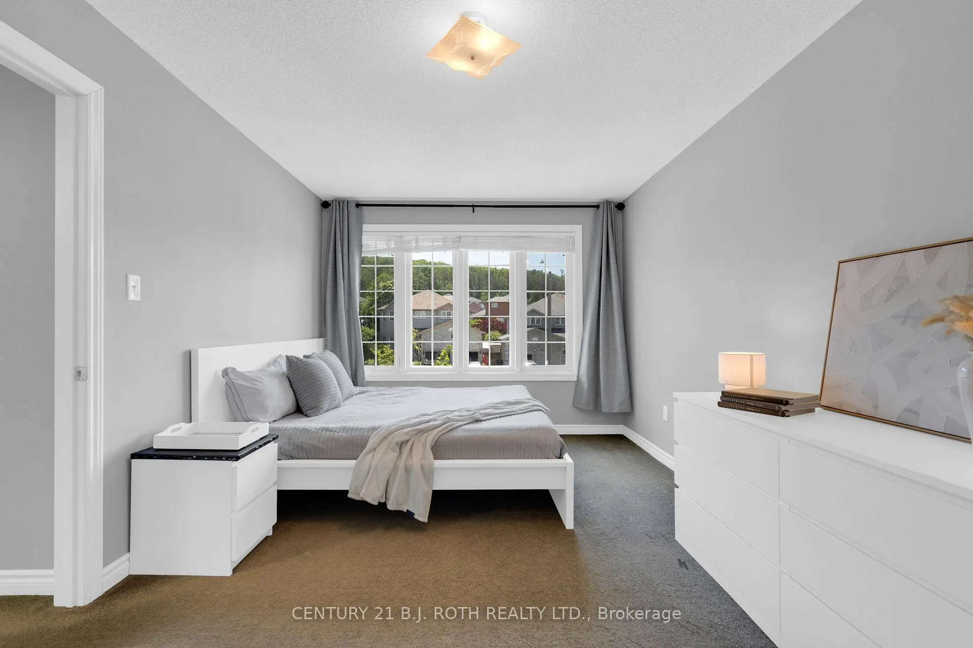 Photo 25 of 22 Silvercreek Crescent, Barrie, Ardagh — HOMEH