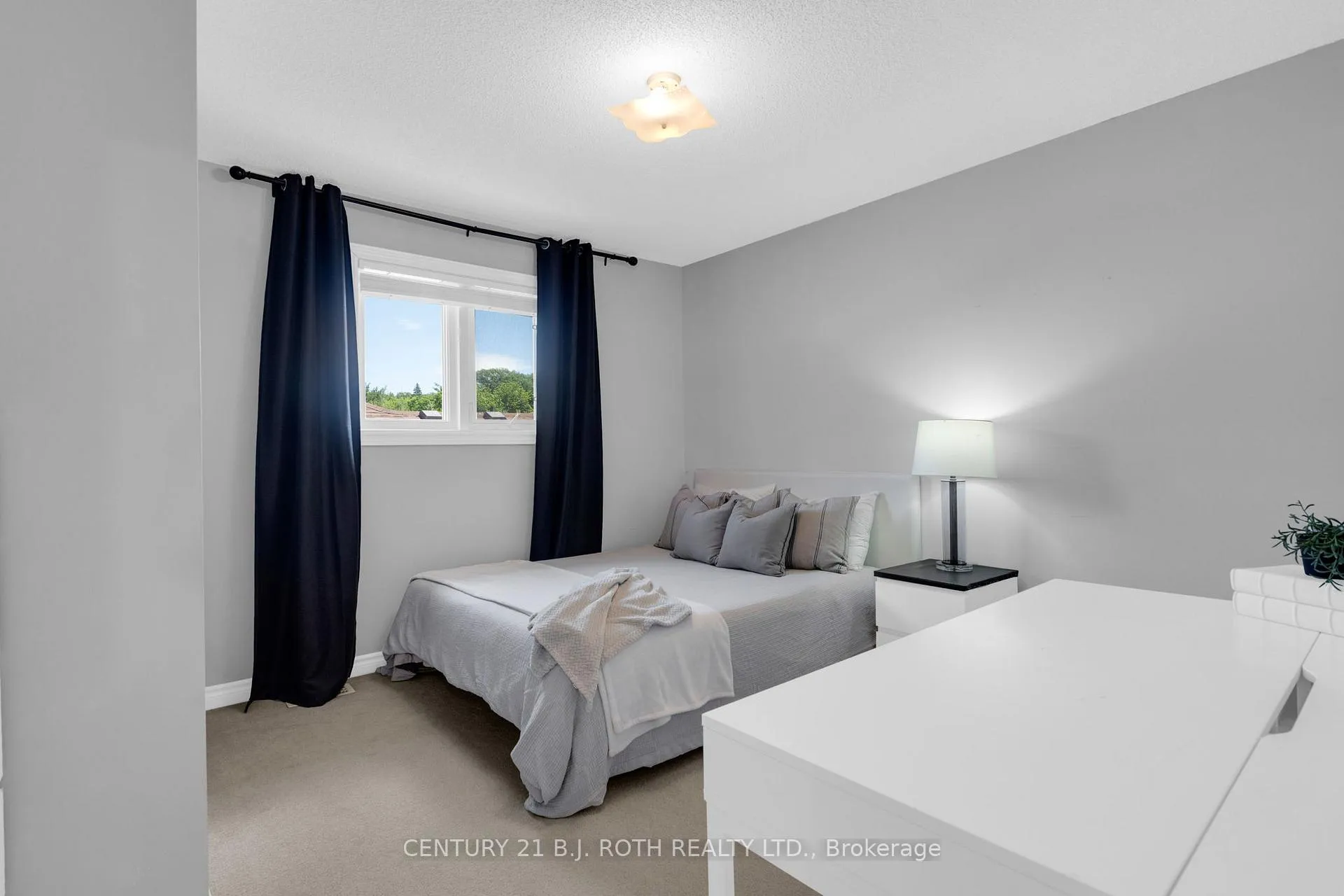 Photo 28 of 22 Silvercreek Crescent, Barrie, Ardagh — HOMEH