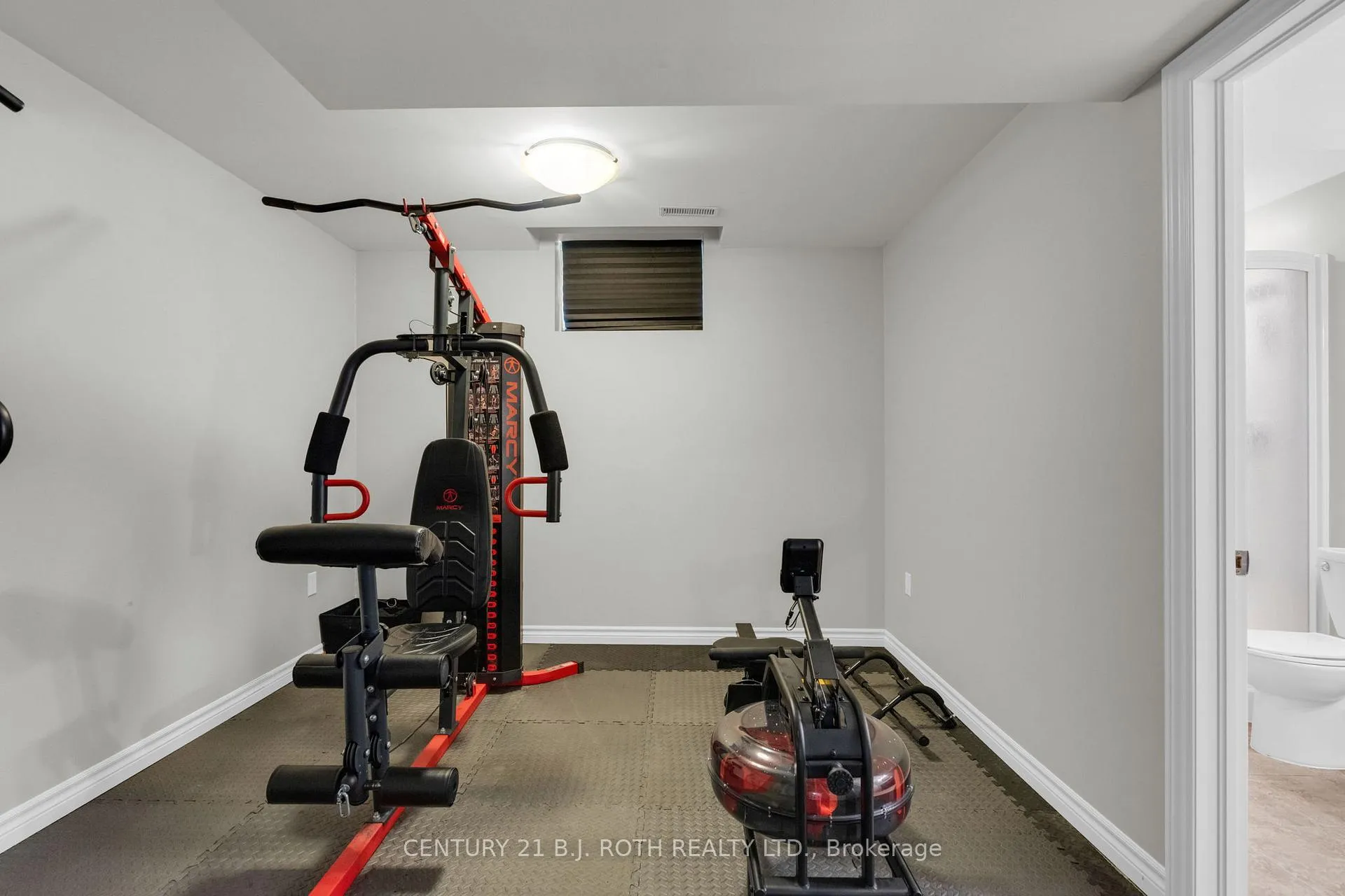 Photo 32 of 22 Silvercreek Crescent, Barrie, Ardagh — HOMEH