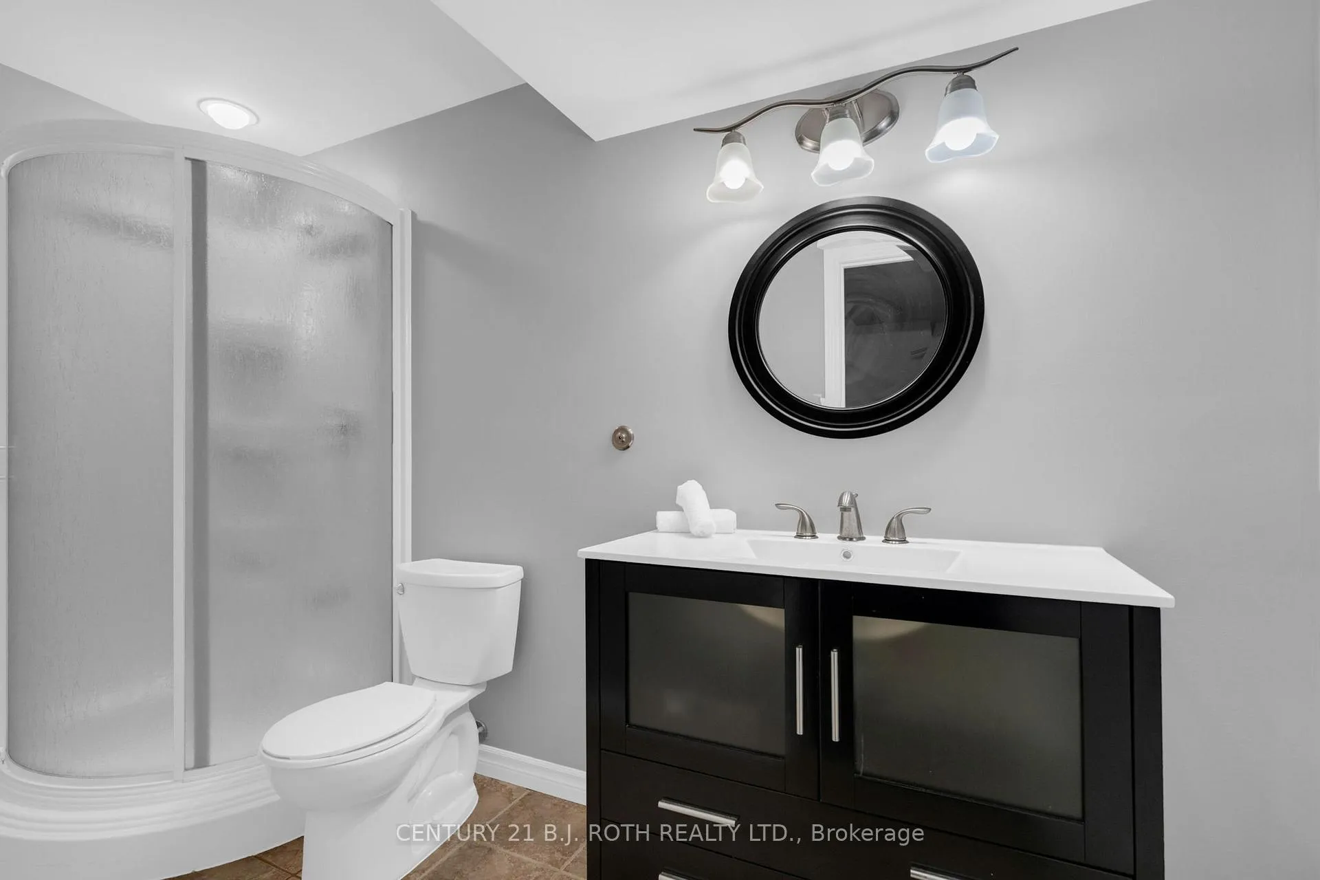 Photo 33 of 22 Silvercreek Crescent, Barrie, Ardagh — HOMEH