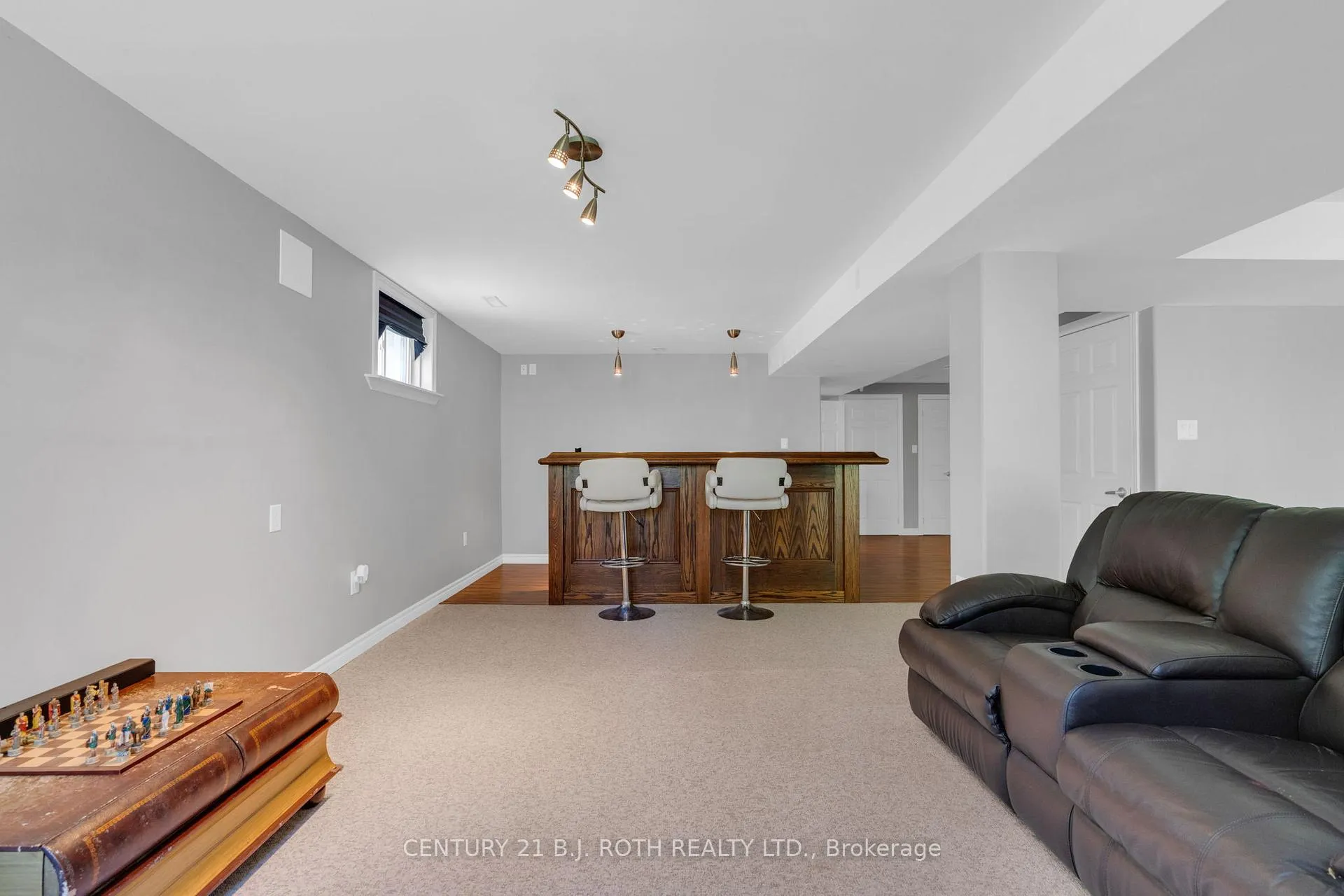 Photo 37 of 22 Silvercreek Crescent, Barrie, Ardagh — HOMEH