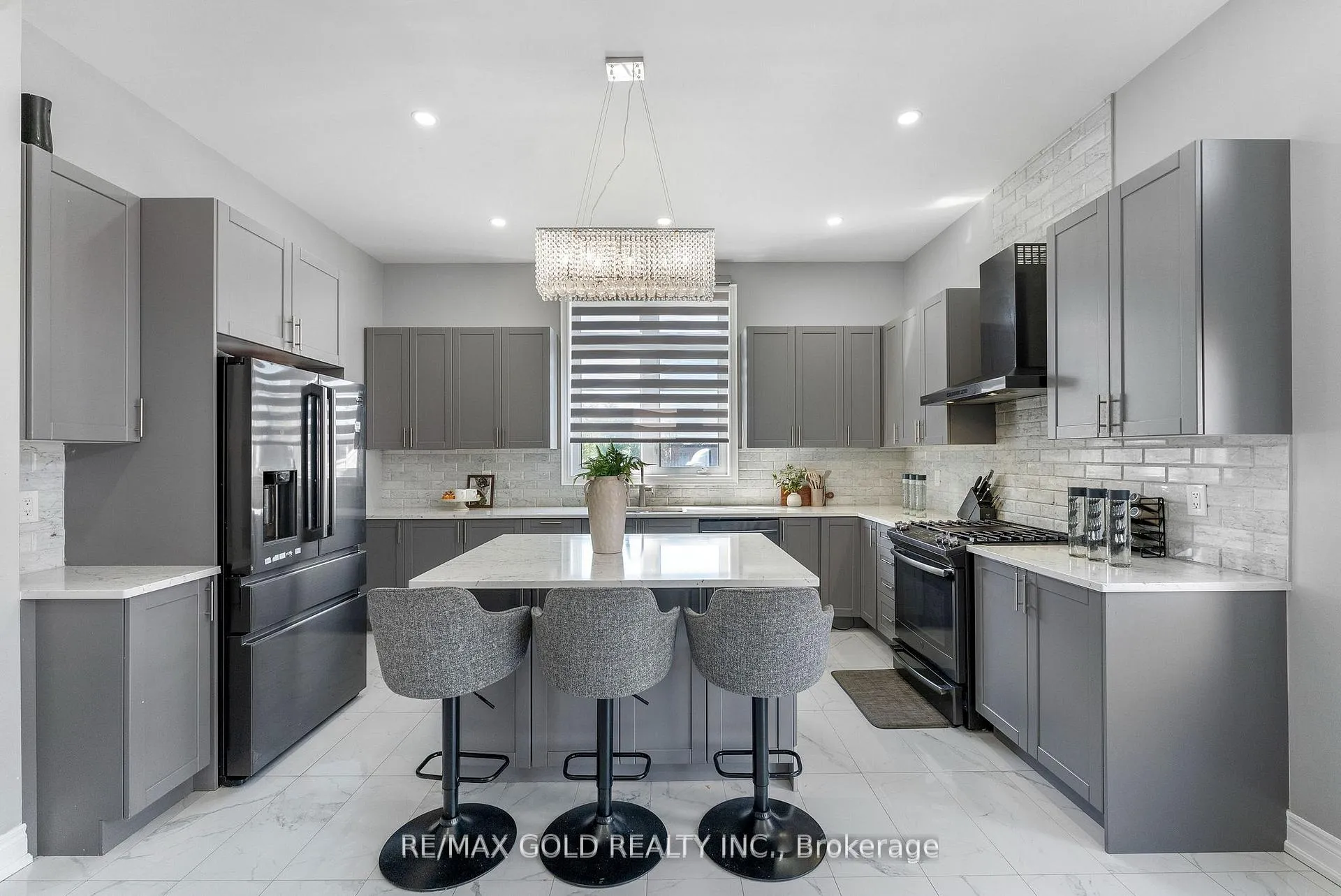 Photo 16 of 97 Gordon Randle Drive, Brampton, Toronto Gore Rural Estate — HOMEH