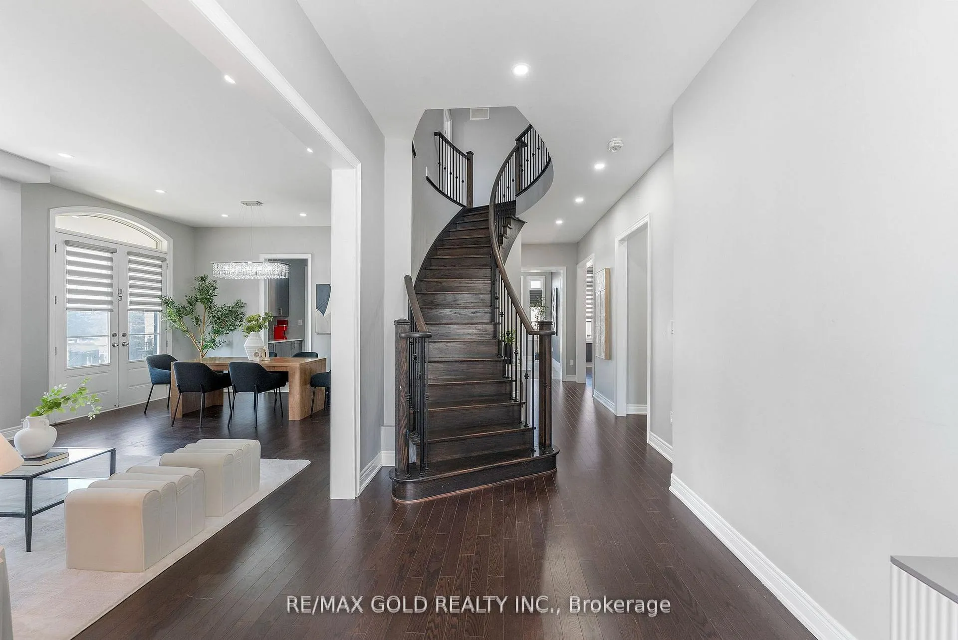 Photo 21 of 97 Gordon Randle Drive, Brampton, Toronto Gore Rural Estate — HOMEH
