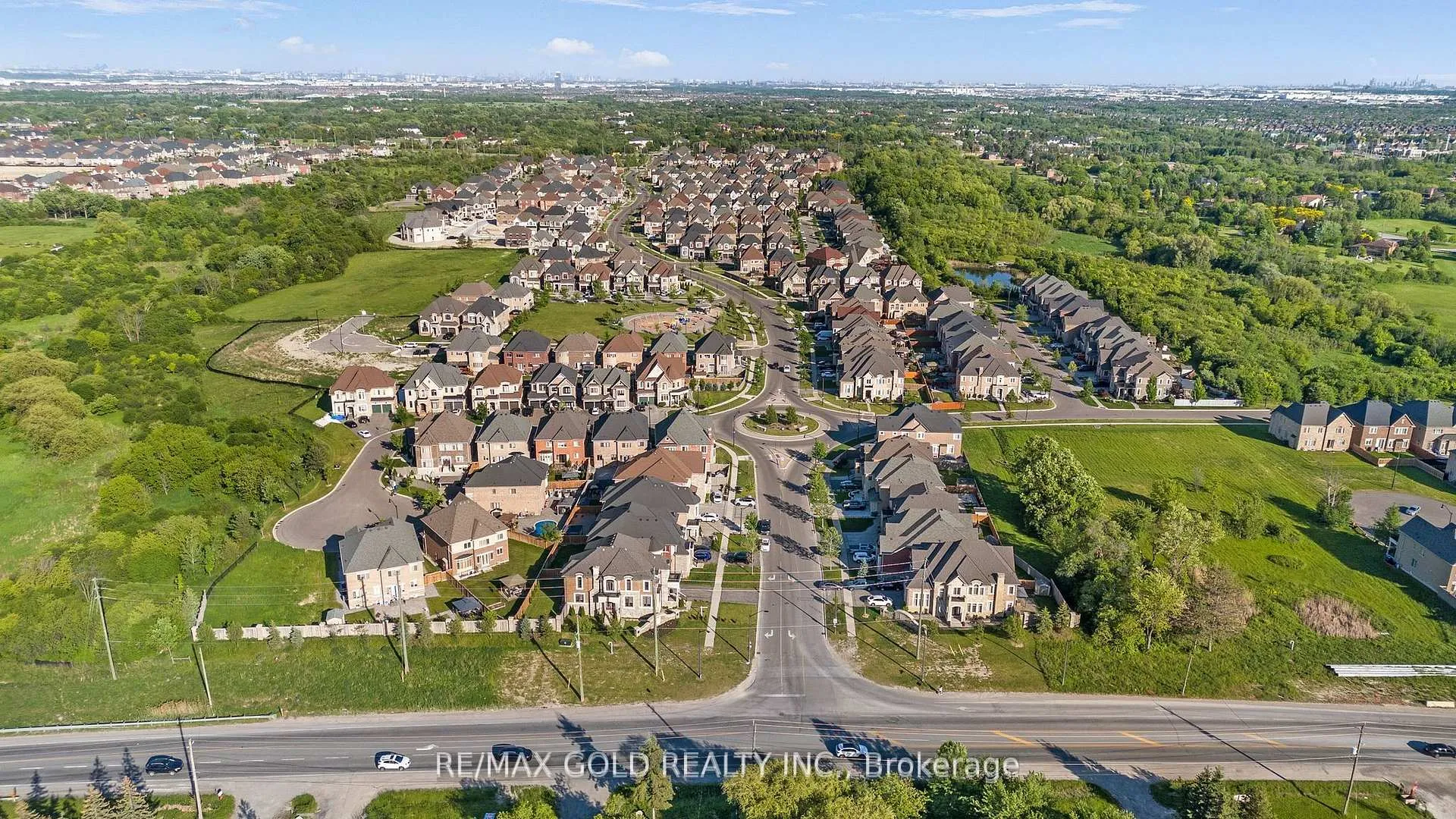 Photo 40 of 97 Gordon Randle Drive, Brampton, Toronto Gore Rural Estate — HOMEH