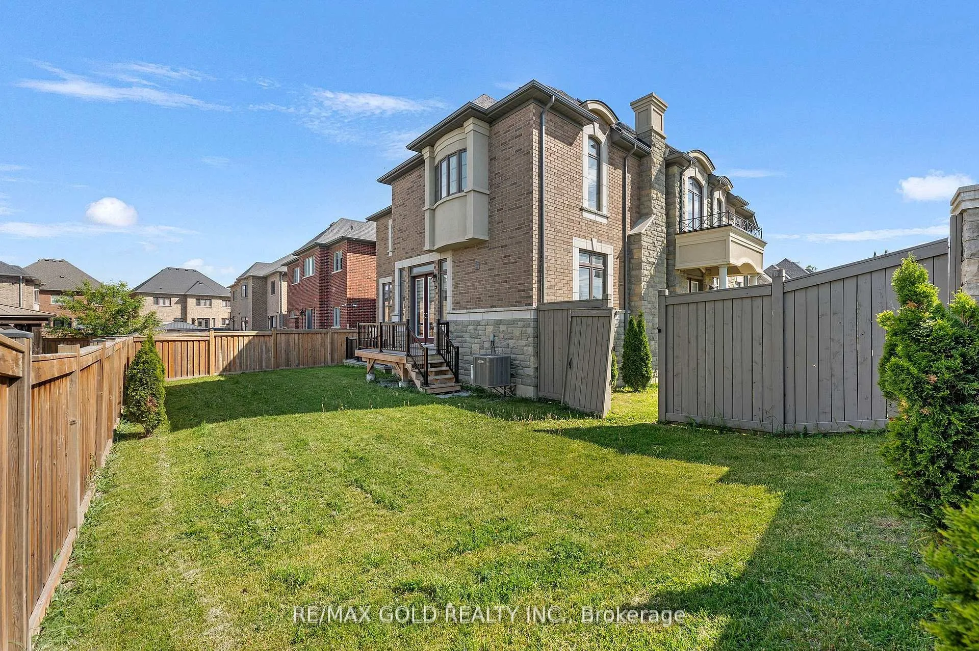 Photo 41 of 97 Gordon Randle Drive, Brampton, Toronto Gore Rural Estate — HOMEH