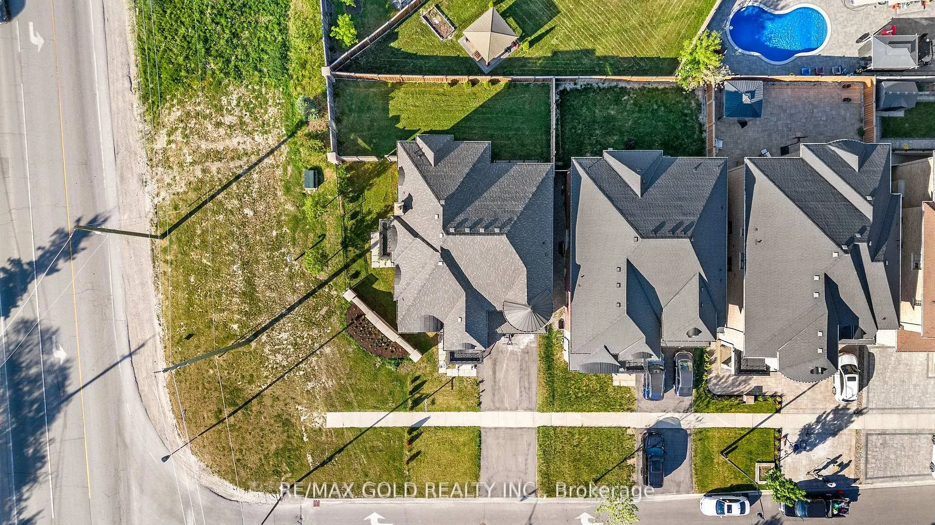 Photo 43 of 97 Gordon Randle Drive, Brampton, Toronto Gore Rural Estate — HOMEH