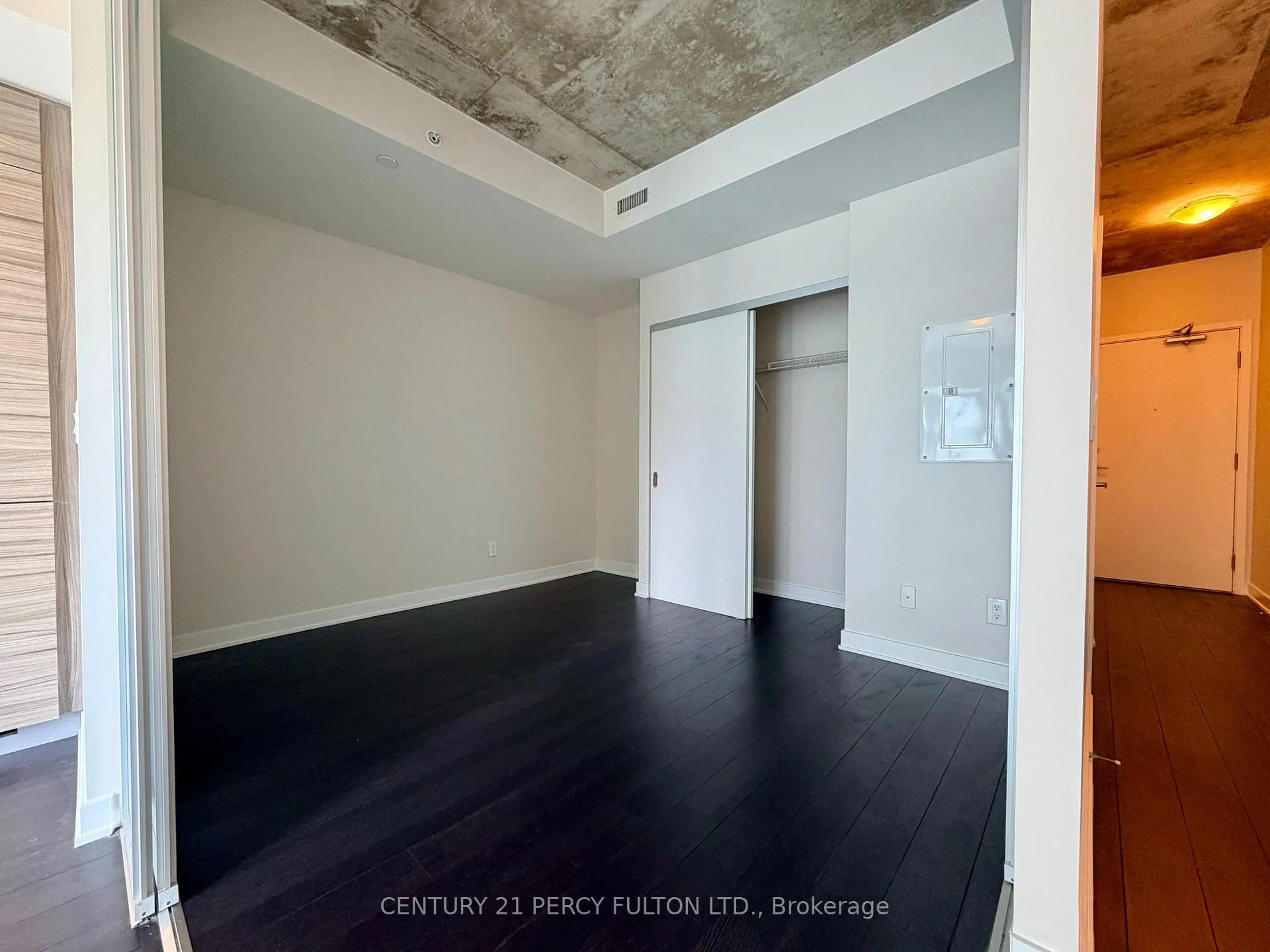 Photo 7 of Unit 813, 210 Simcoe Street, Toronto, Kensington-Chinatown — HOMEH